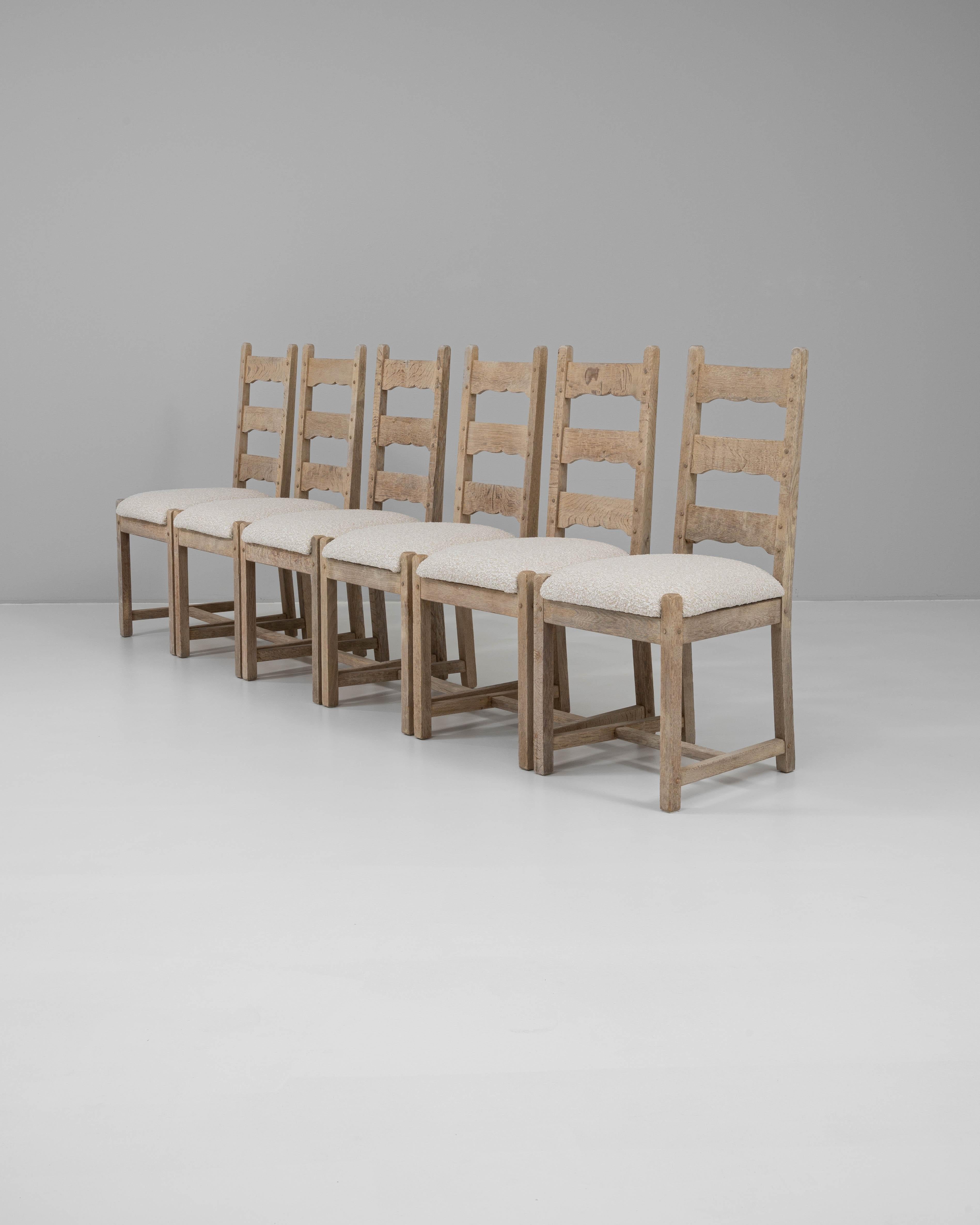 20th Century French Set Of Six Oak Dining Chairs en venta 4