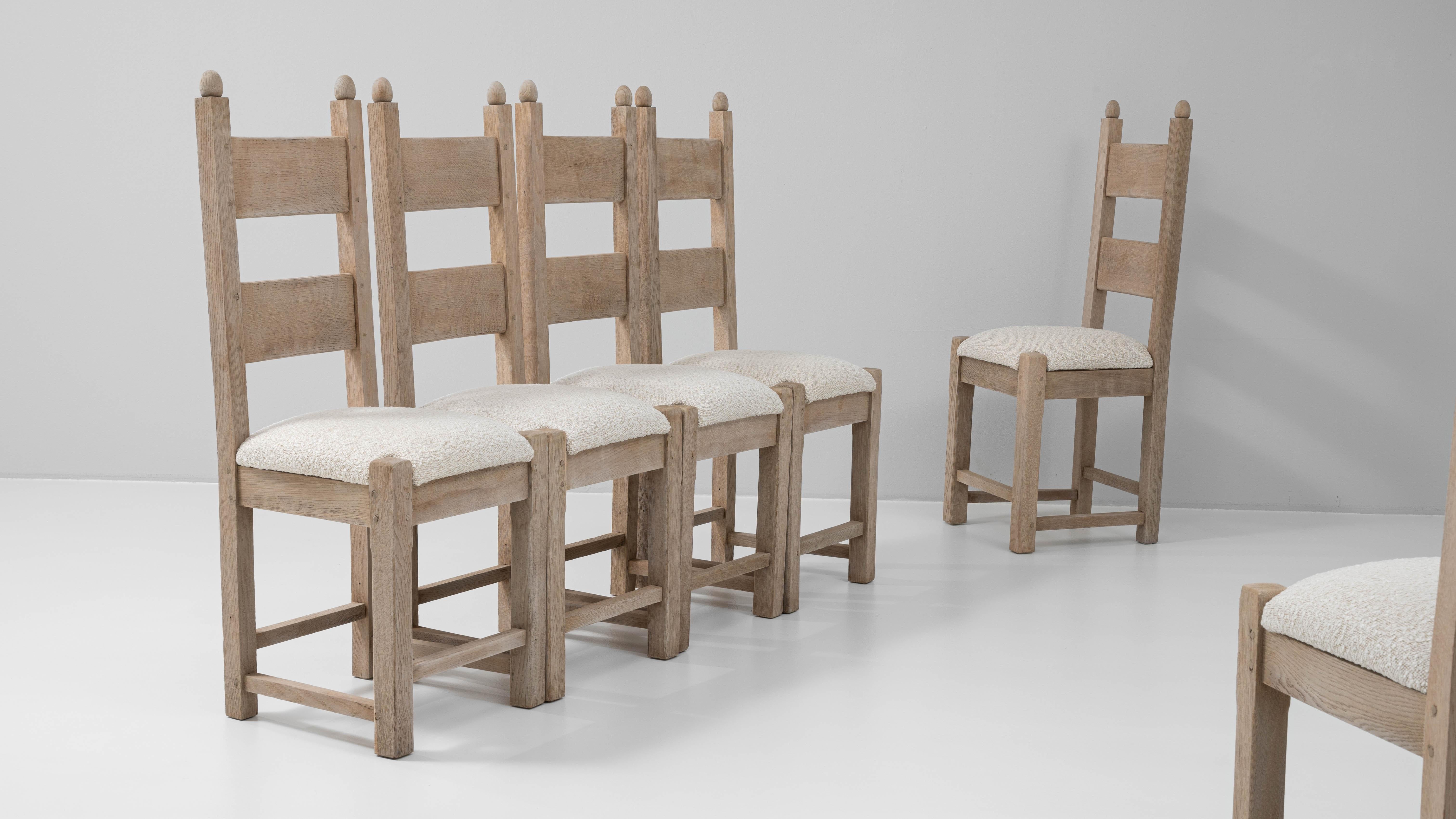 20th Century French Set Of Six Oak Dining Chairs en Bueno estado para la venta en High Point, NC