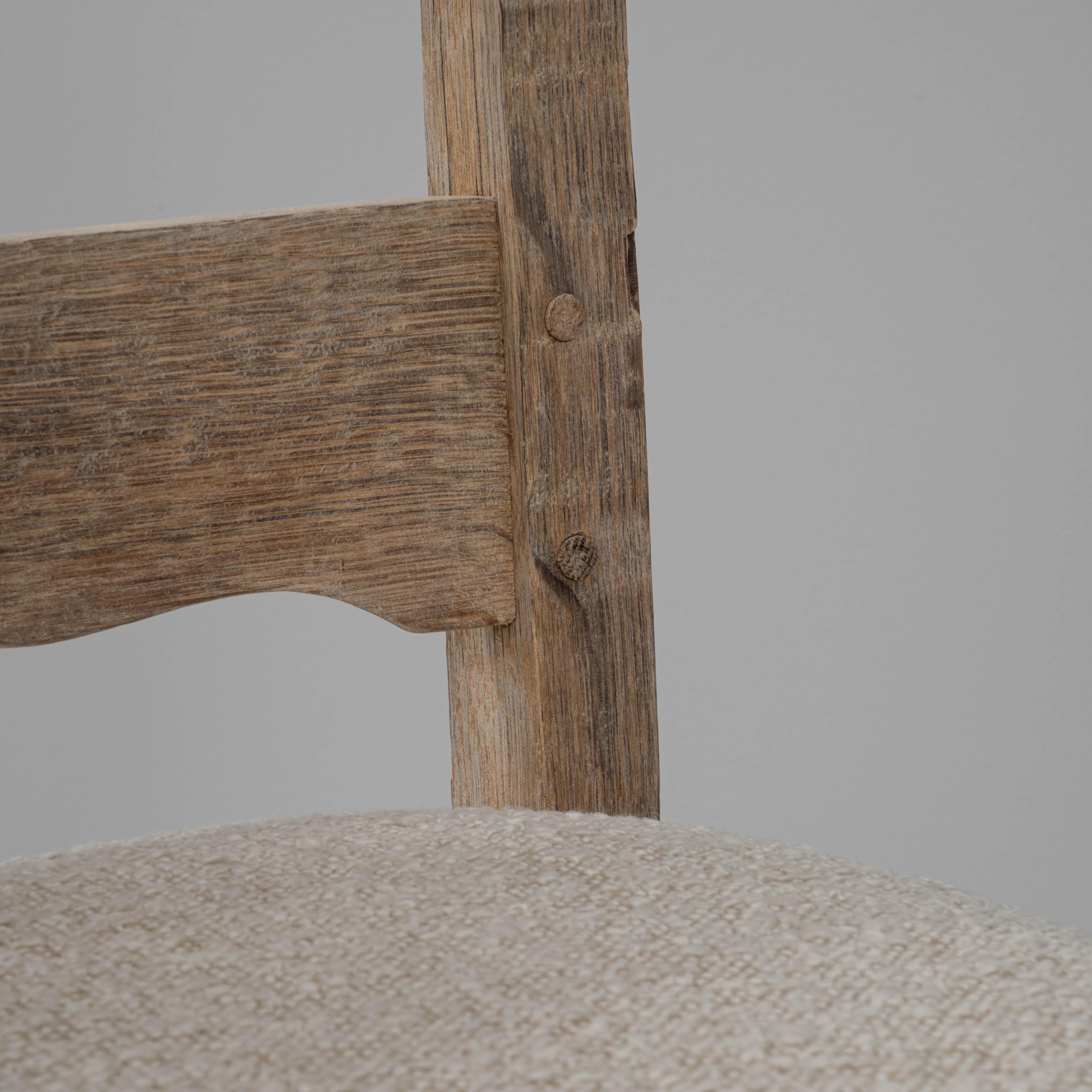 20th Century French Set Of Six Oak Dining Chairs Bouclé en venta