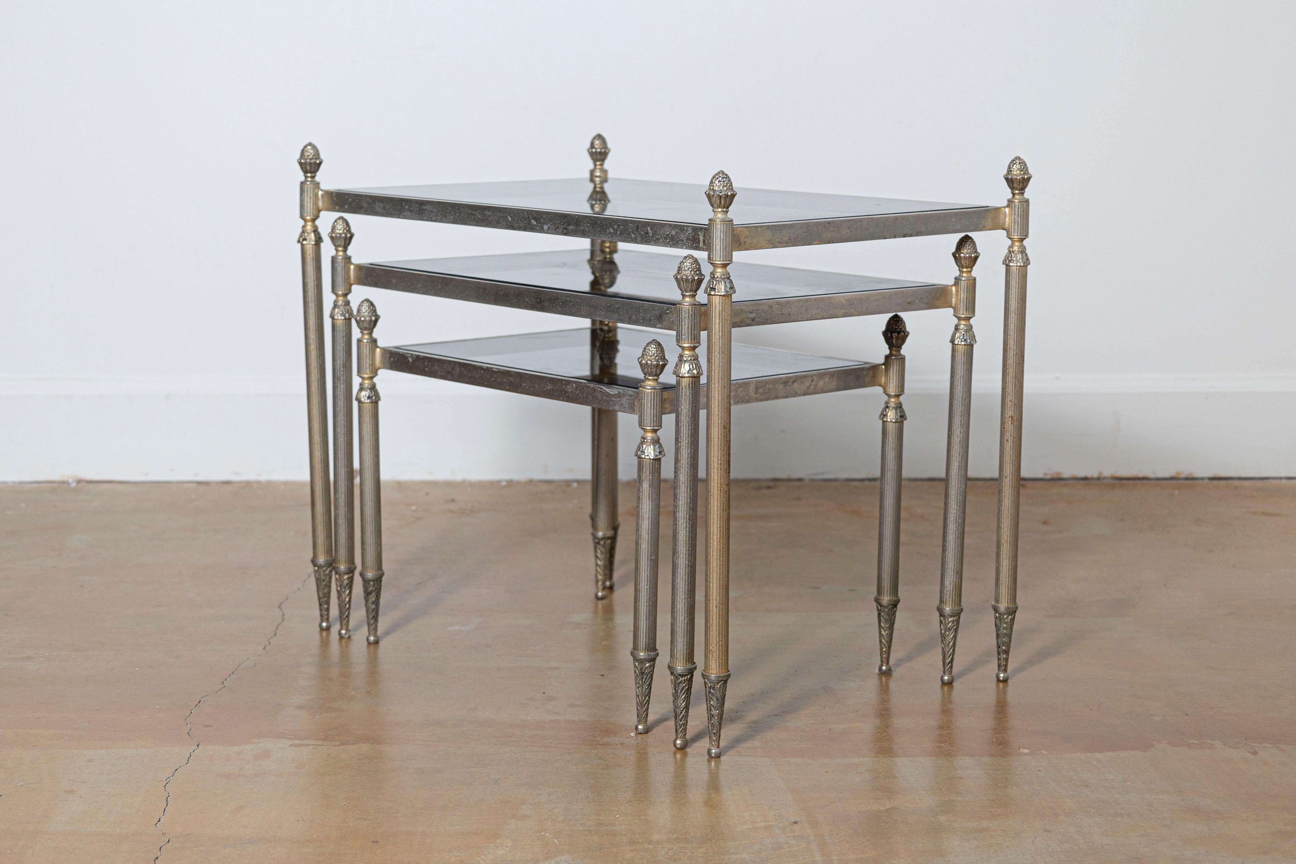20th Century French Set of Three Nesting Tables For Sale 1