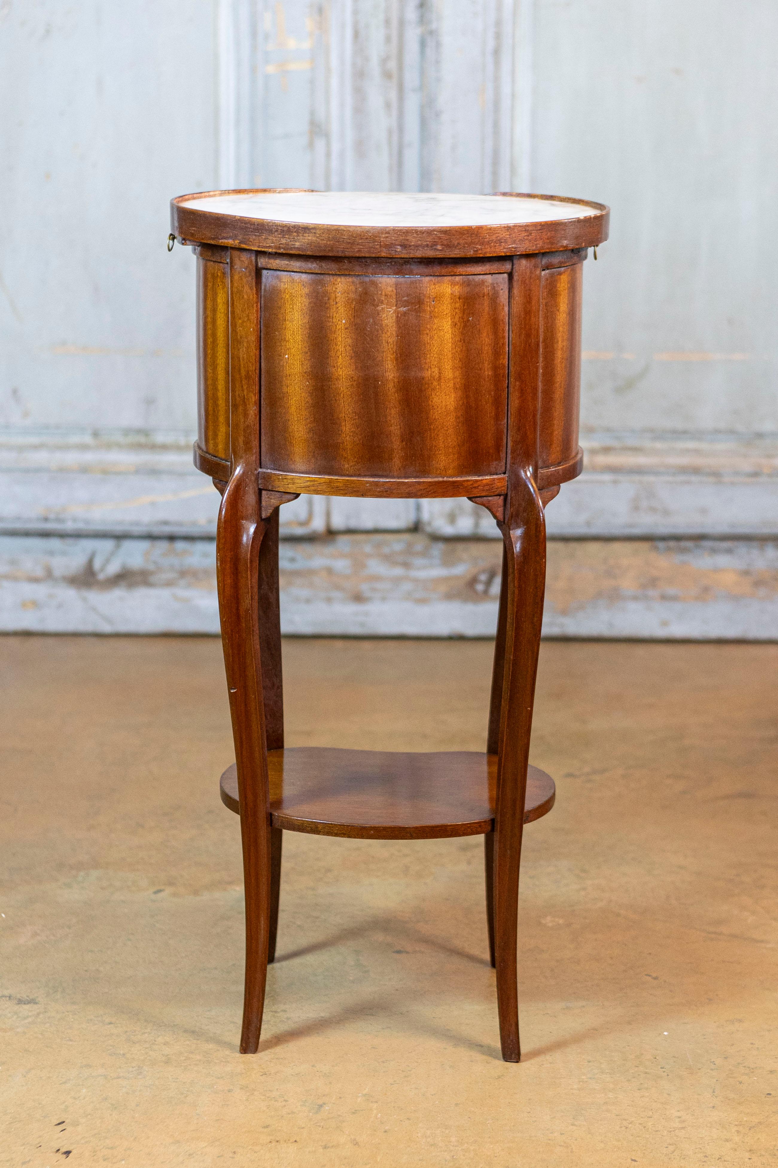 20th Century French Side Table For Sale 3