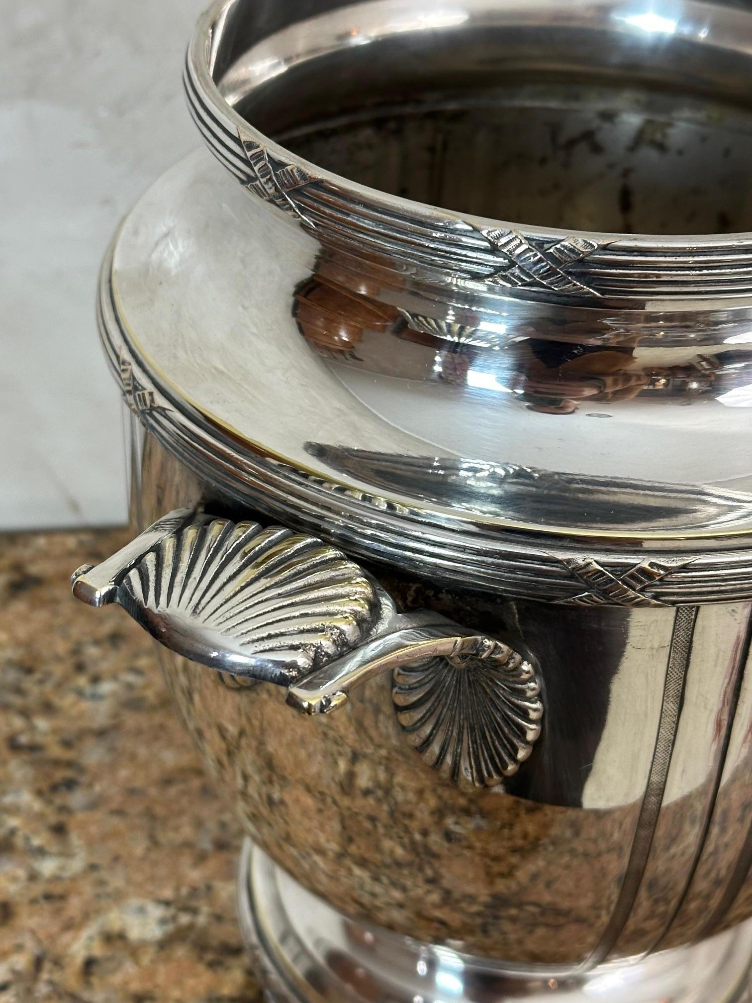 Plaqué argent Seau à champagne en métal argenté du 20e siècle, 1930 en vente