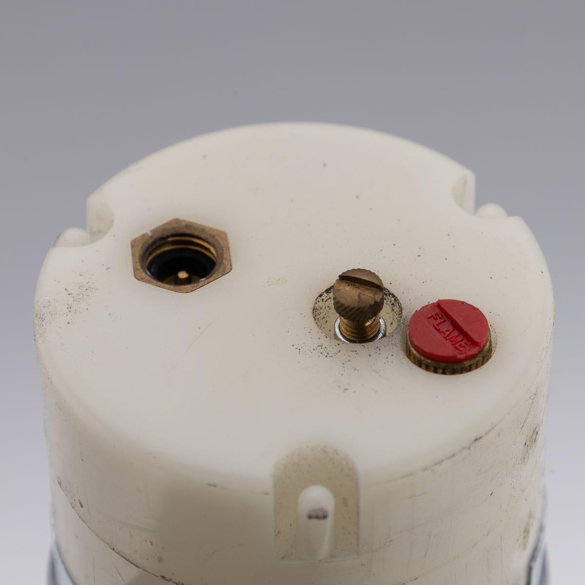 Accendino da tavolo francese del XX secolo in argento e dorato di Hermès, Parigi, 1960 ca. in vendita 2