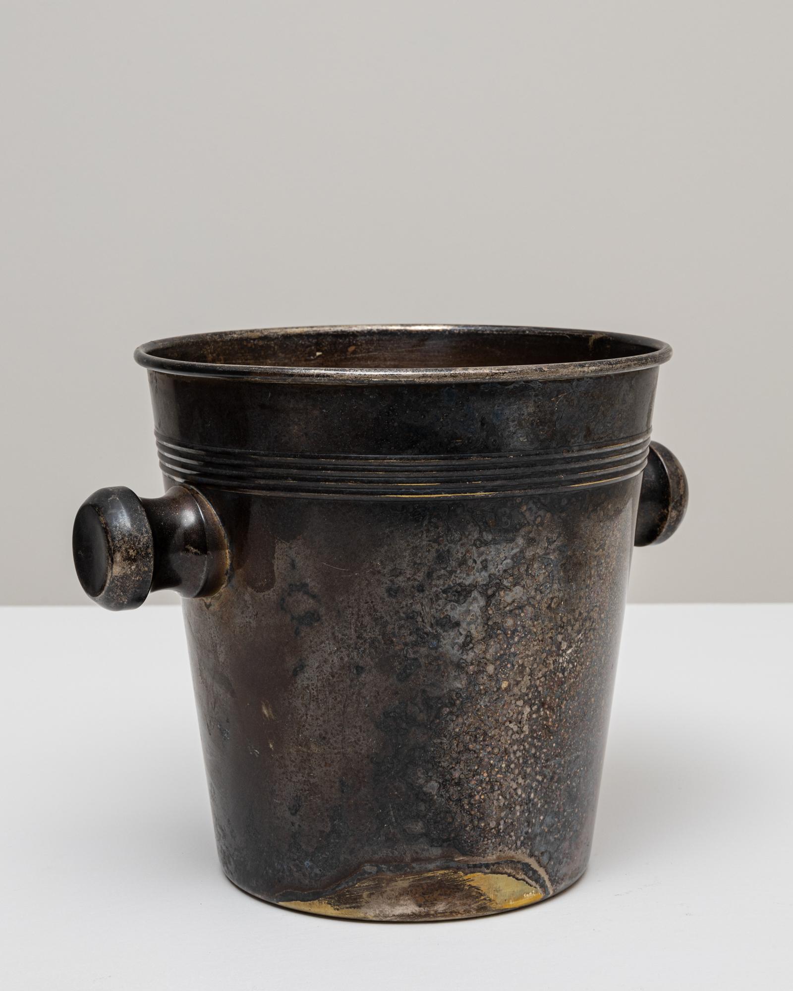 Français Seau à champagne en métal argenté français du 20e siècle en vente