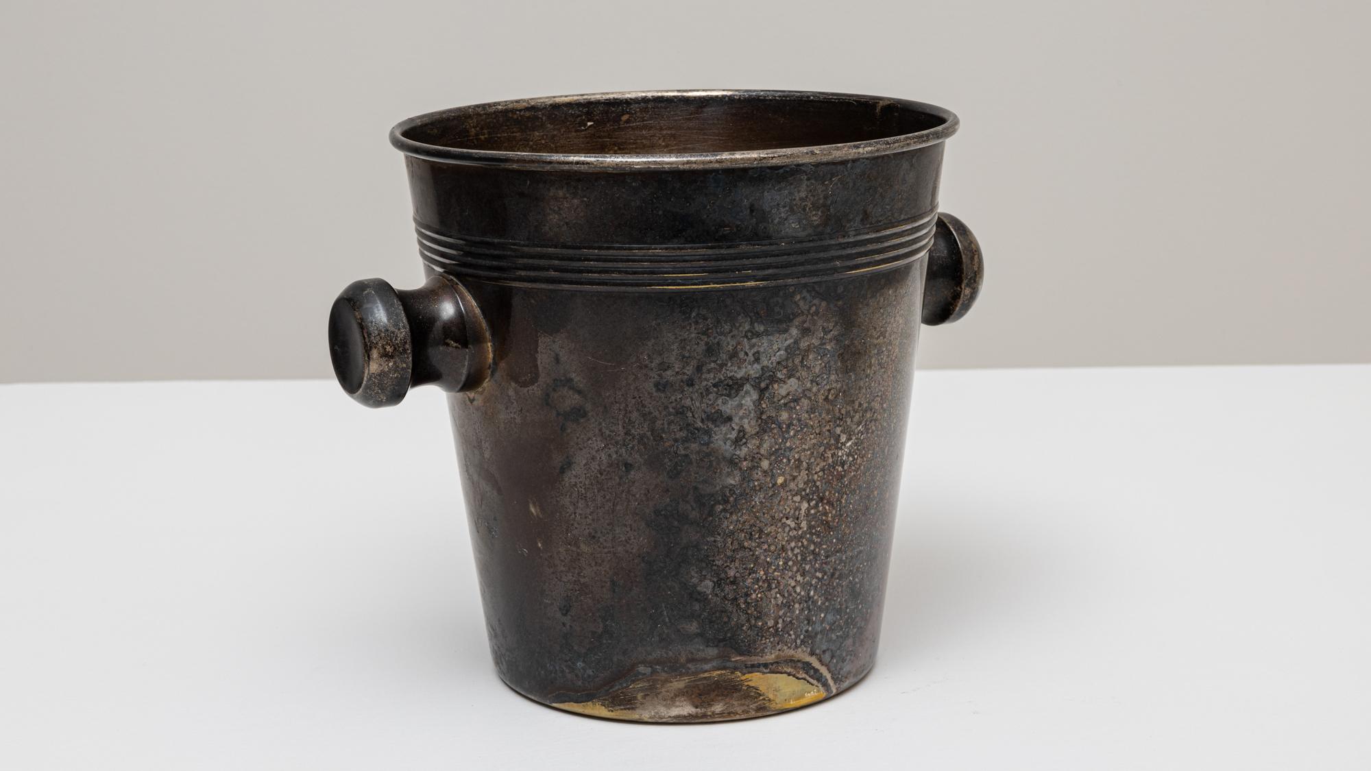 Seau à champagne en métal argenté français du 20e siècle Bon état - En vente à High Point, NC