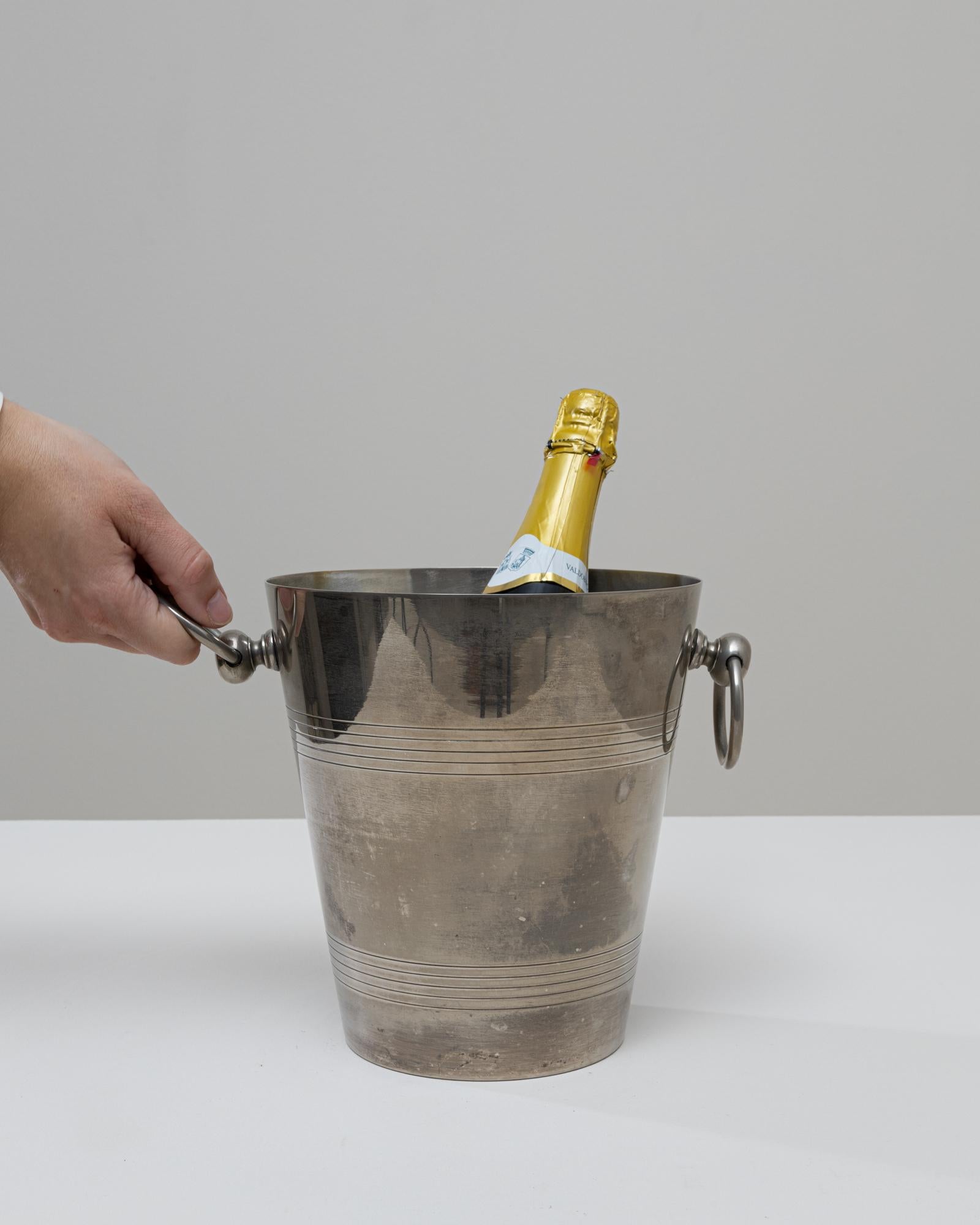 20ième siècle Seau à champagne en métal argenté français du 20e siècle en vente