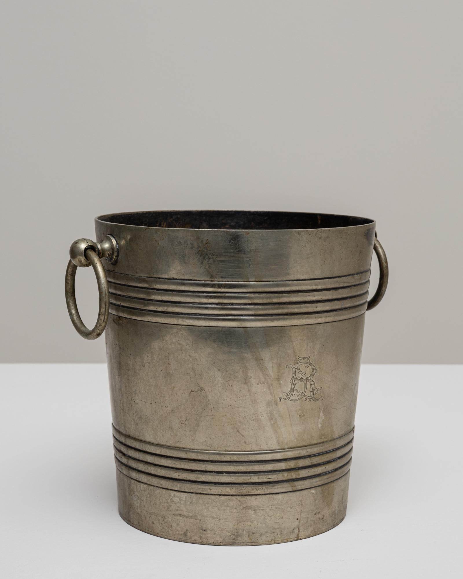 20ième siècle Seau à champagne en métal argenté français du 20e siècle en vente