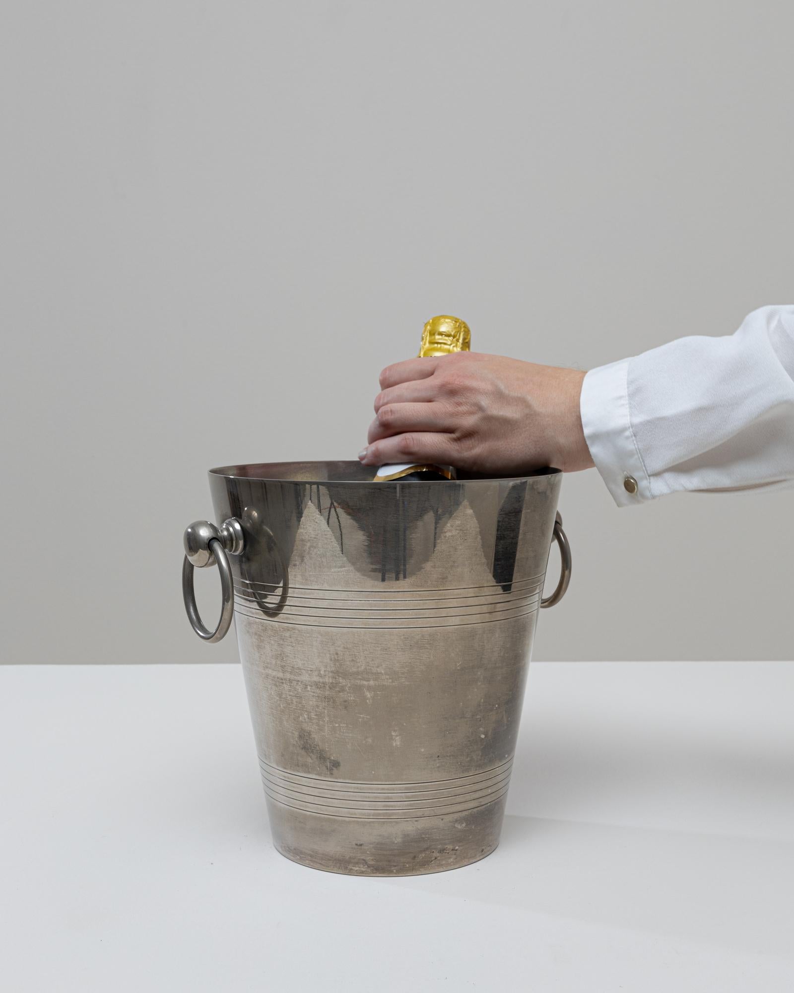 Seau à champagne en métal argenté français du 20e siècle en vente 2