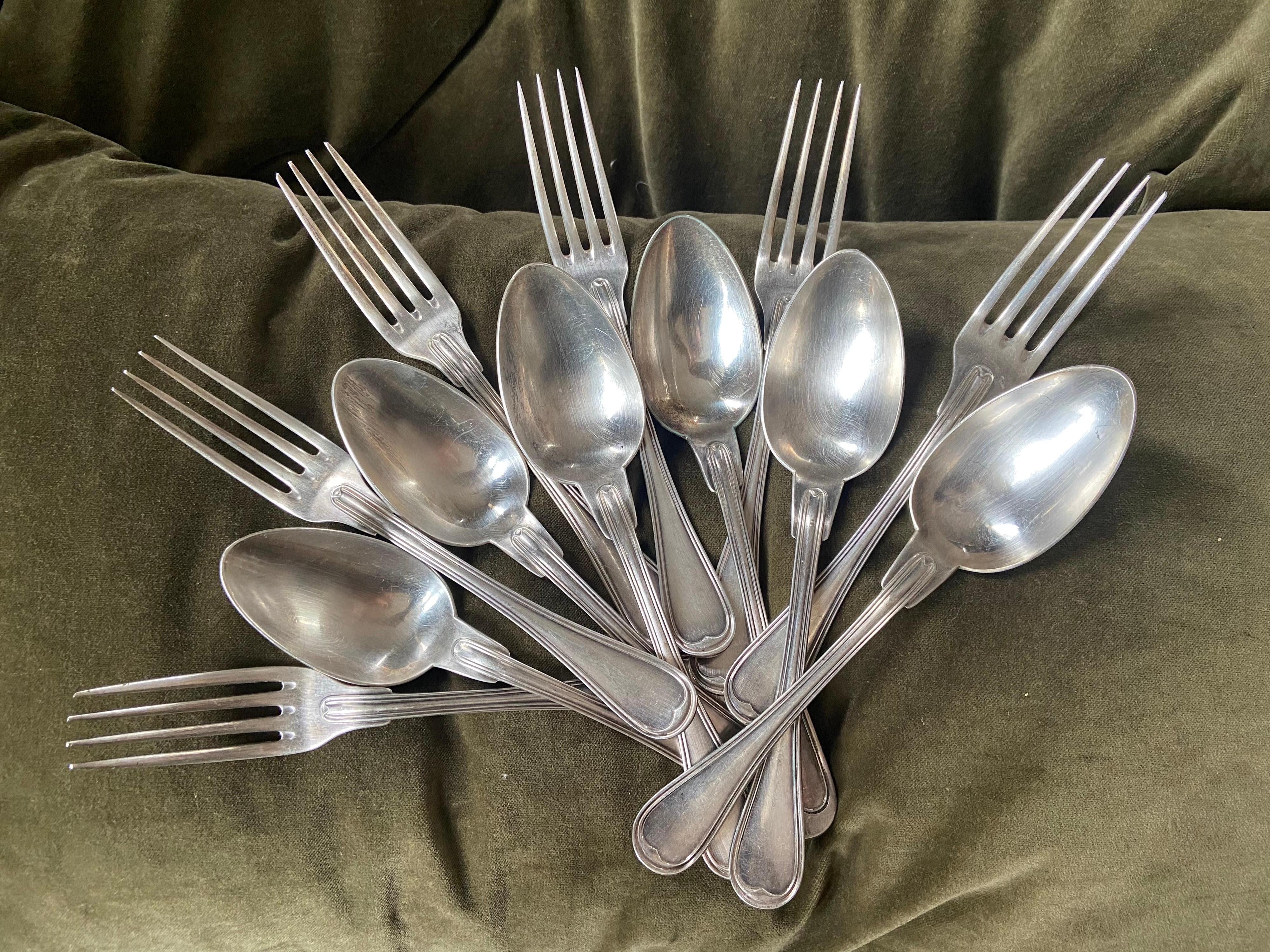 20th Century French Silver Plated Dining Set for Six by Christofle In Good Condition For Sale In Sofia, BG