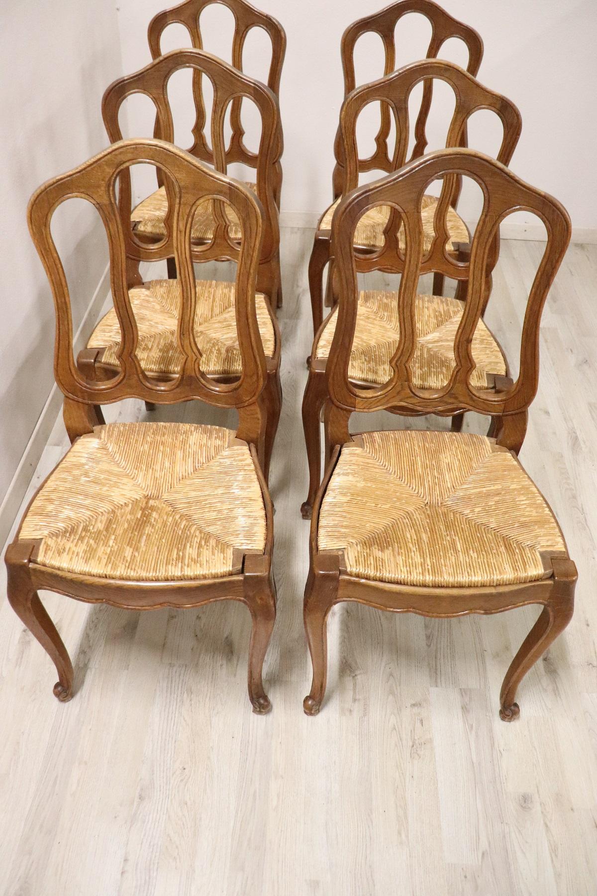 20th Century French Solid Chestnut Wood Set of Six Chairs with Straw Seat In Good Condition In Casale Monferrato, IT