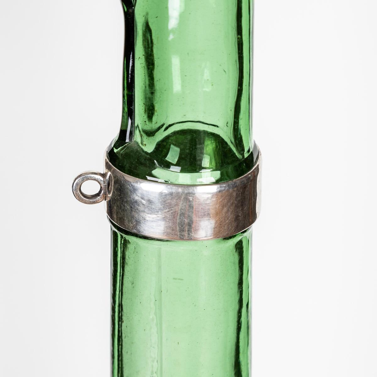 Carafe Riffle française du 20ème siècle en argent massif et verre soufflé, vers 1920 en vente 2
