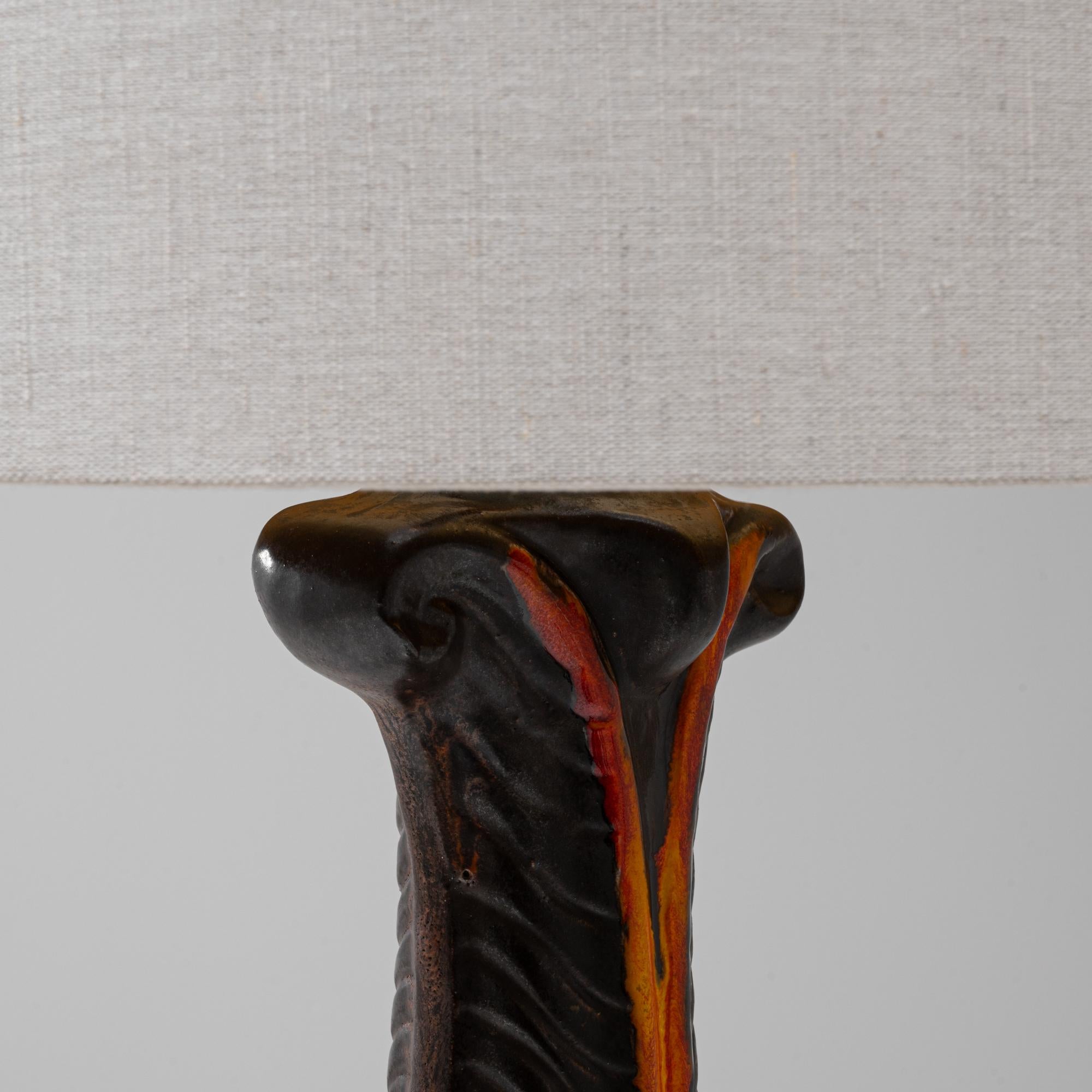 Lampe de table en céramique de lave orange du 20e siècle A Space en vente 4