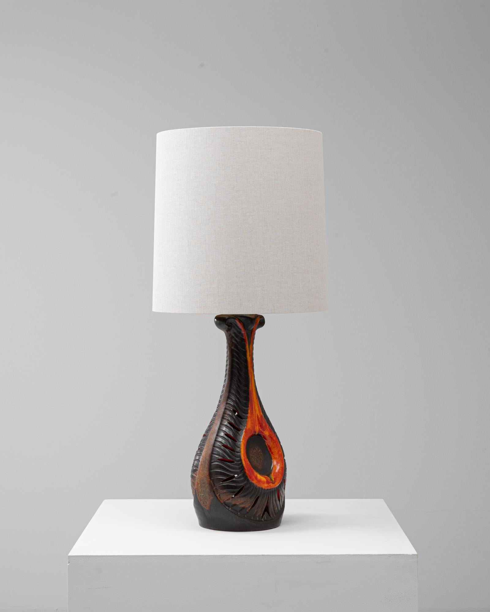Lampe de table en céramique de lave orange du 20e siècle A Space Bon état - En vente à High Point, NC