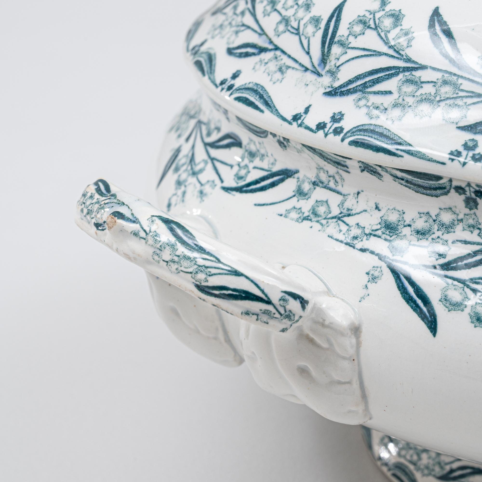 Soupière en porcelaine avec couvercle, édition spéciale française du 20e siècle en vente 5