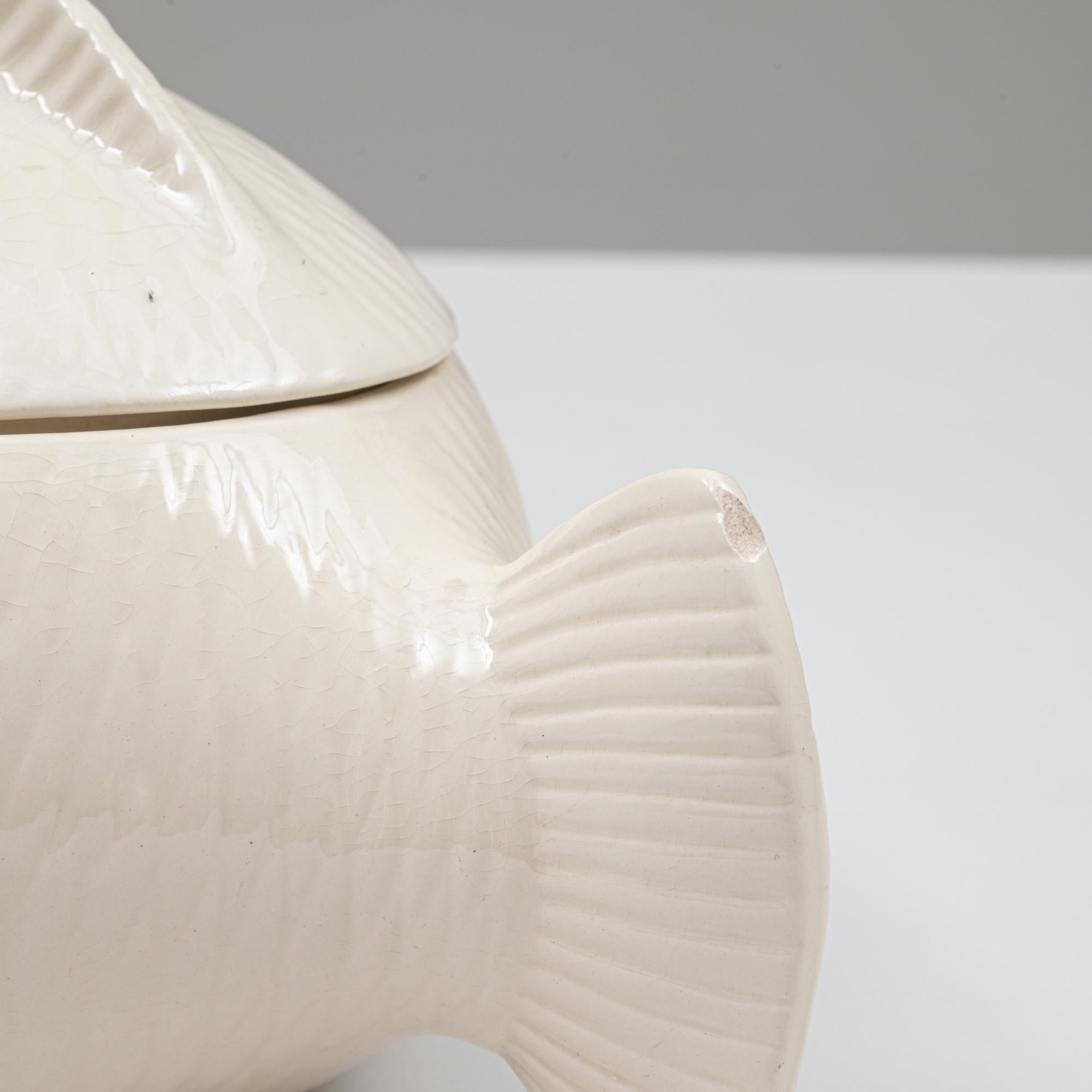 Soupière en porcelaine avec couvercle, édition spéciale française du 20e siècle en vente 5