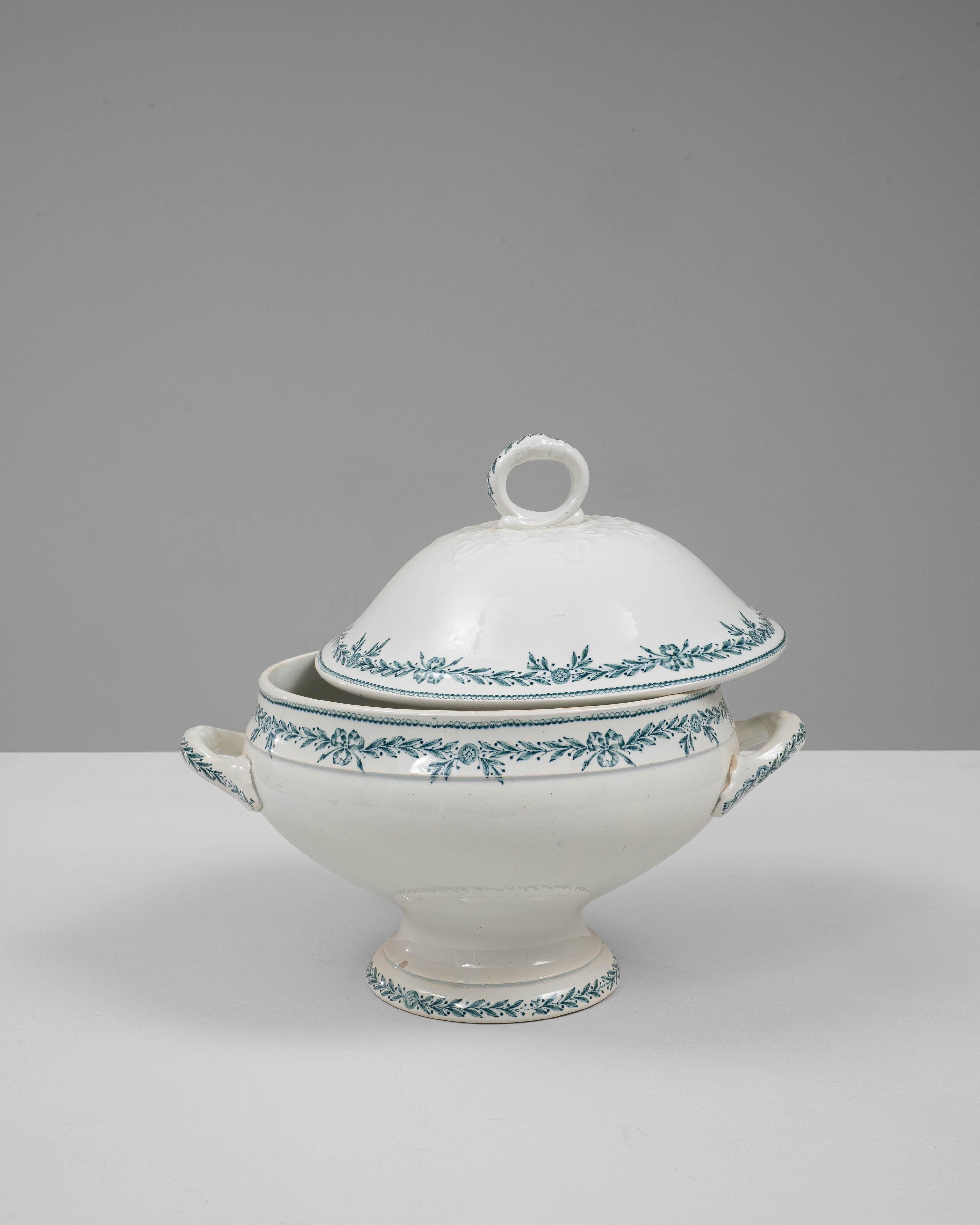 20th Century French Special Edition Porcelain Tureen With Lid In Good Condition For Sale In High Point, NC