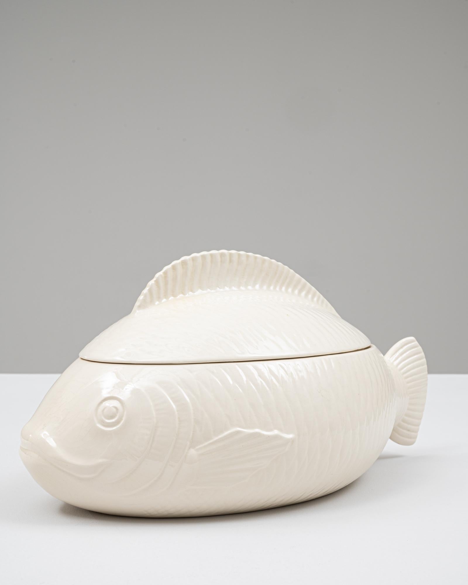 Soupière en porcelaine avec couvercle, édition spéciale française du 20e siècle en vente 2