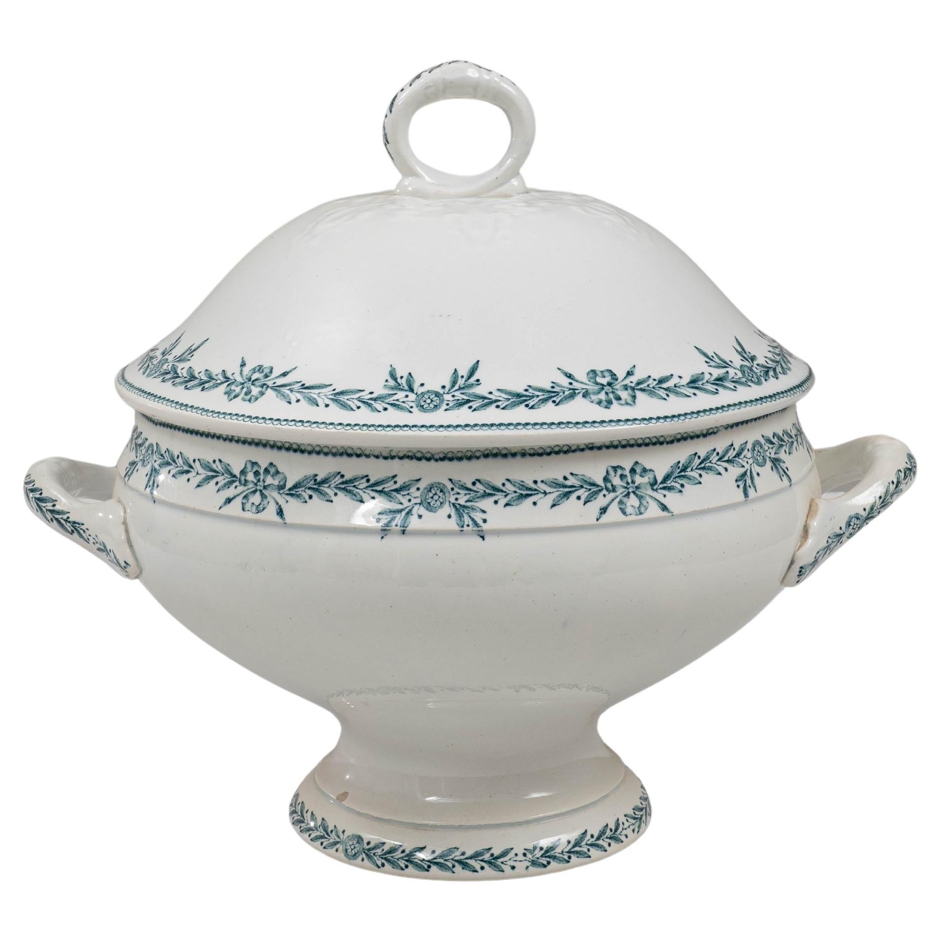 Soupière en porcelaine avec couvercle, édition spéciale française du 20e siècle