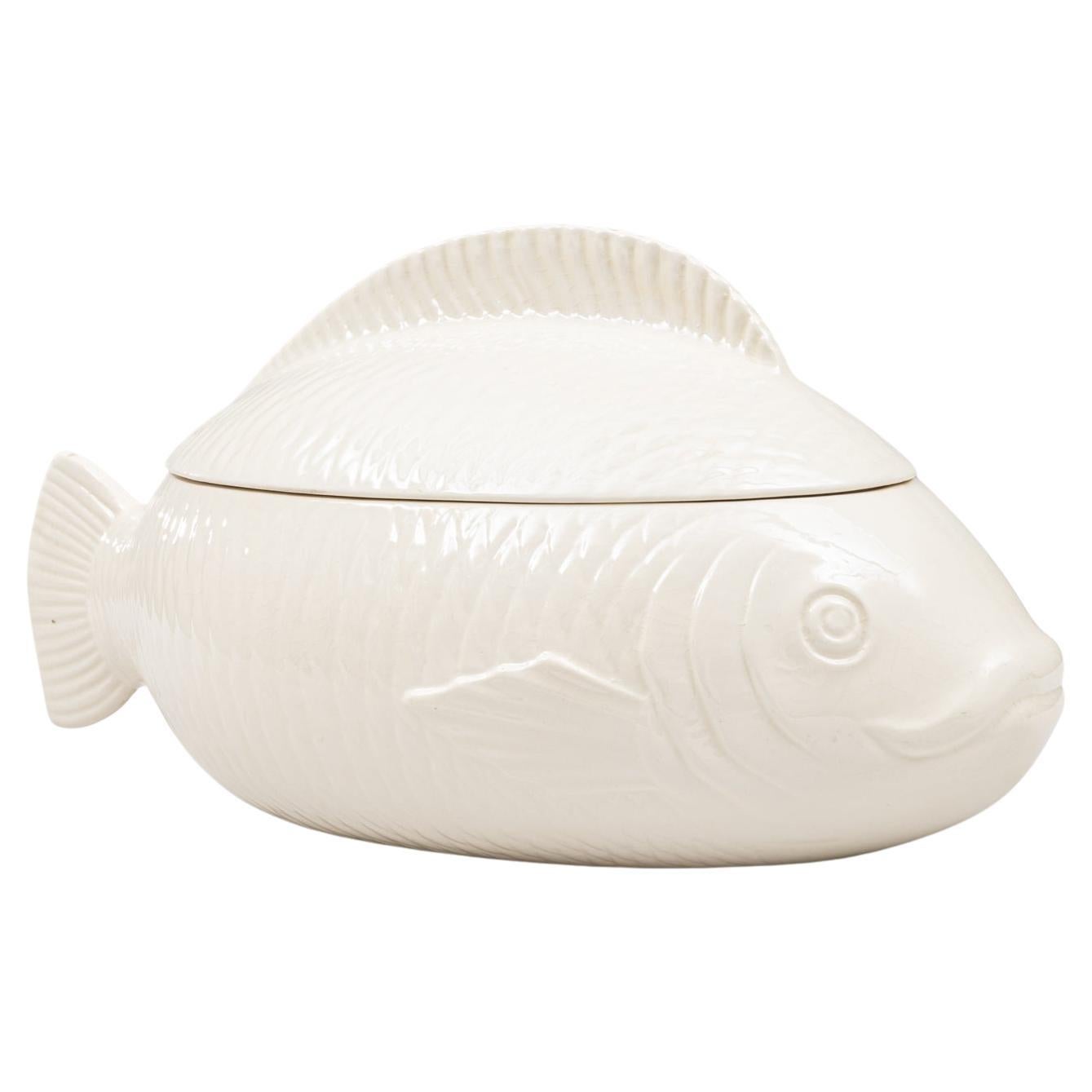 Soupière en porcelaine avec couvercle, édition spéciale française du 20e siècle