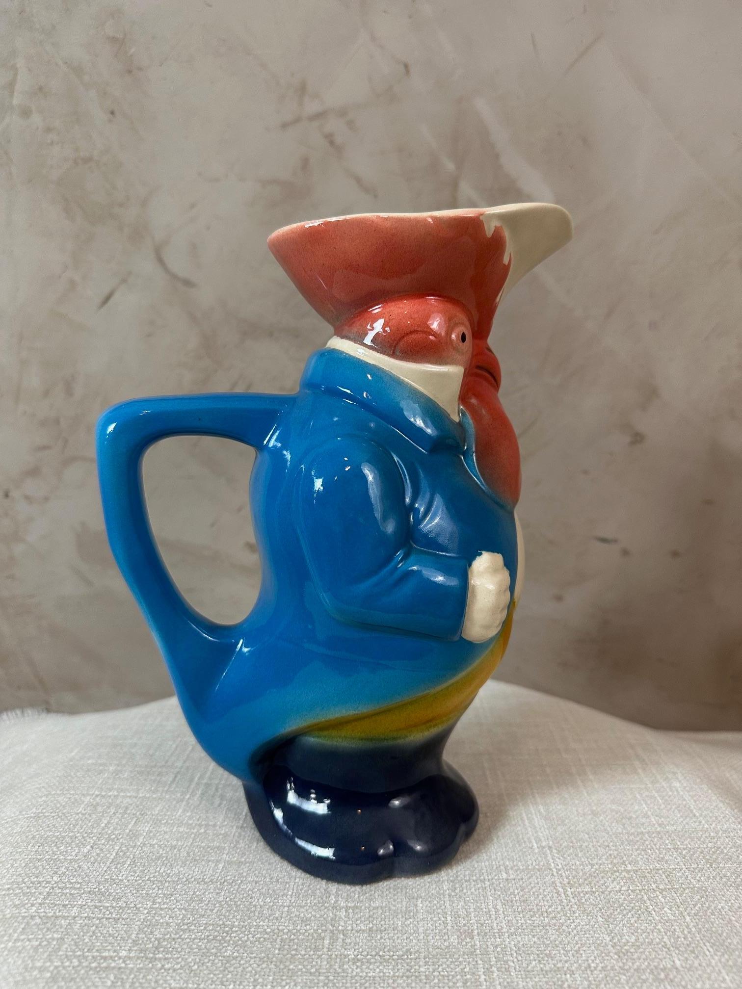 Français Pichet à coq en faïence de la manufacture française de St Clément du 20e siècle, années 1950 en vente
