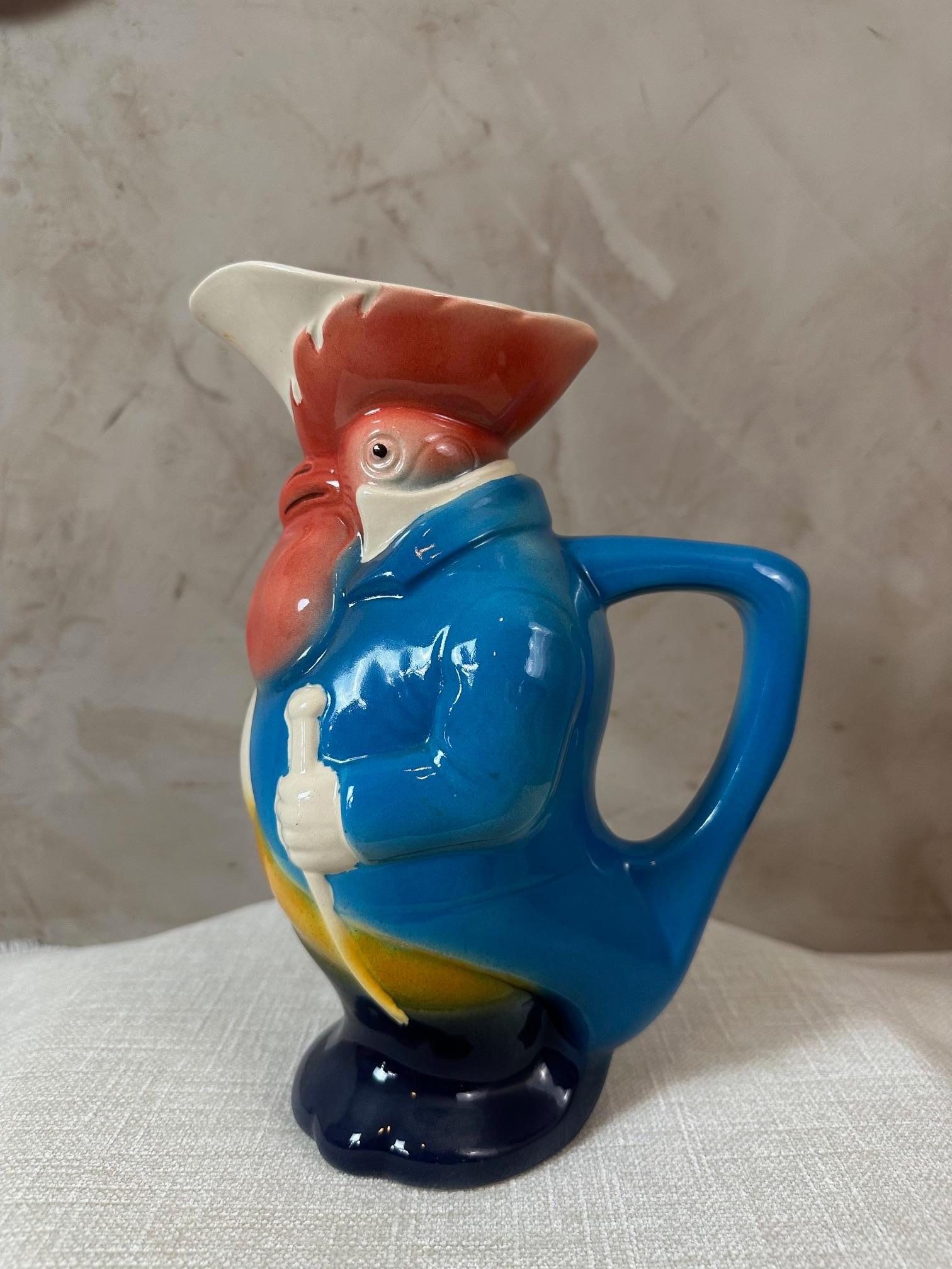 Poterie Pichet à coq en faïence de la manufacture française de St Clément du 20e siècle, années 1950 en vente