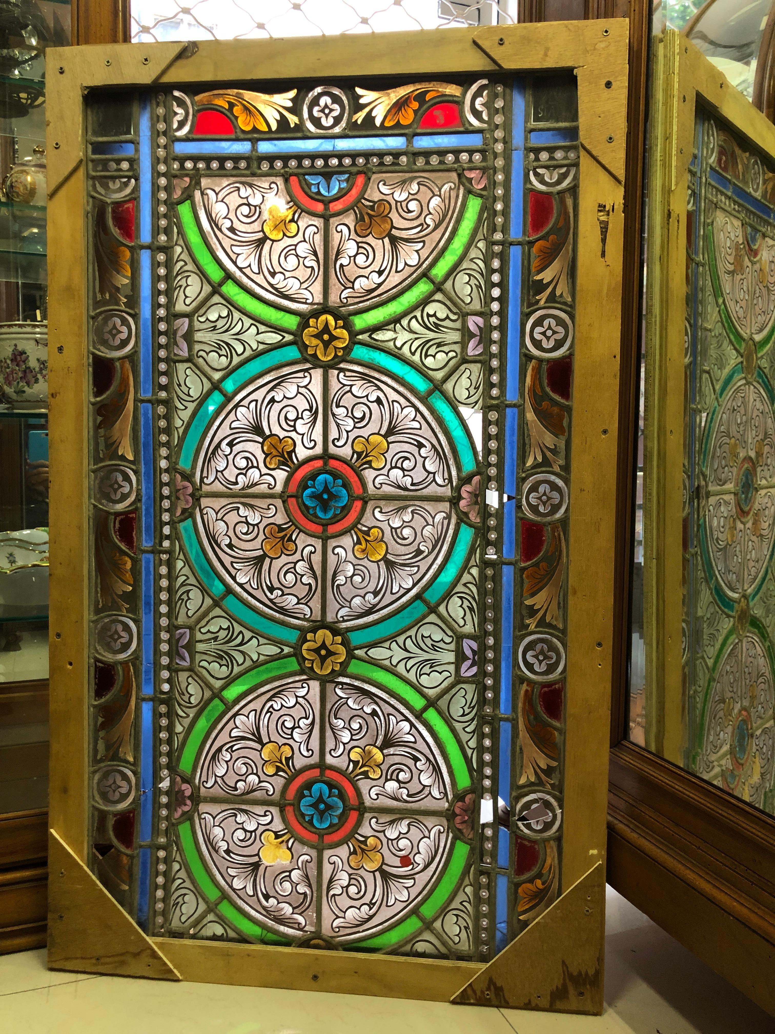 20th Century French Stained Glass Window with Floral Decoration Signed and Dated For Sale 6