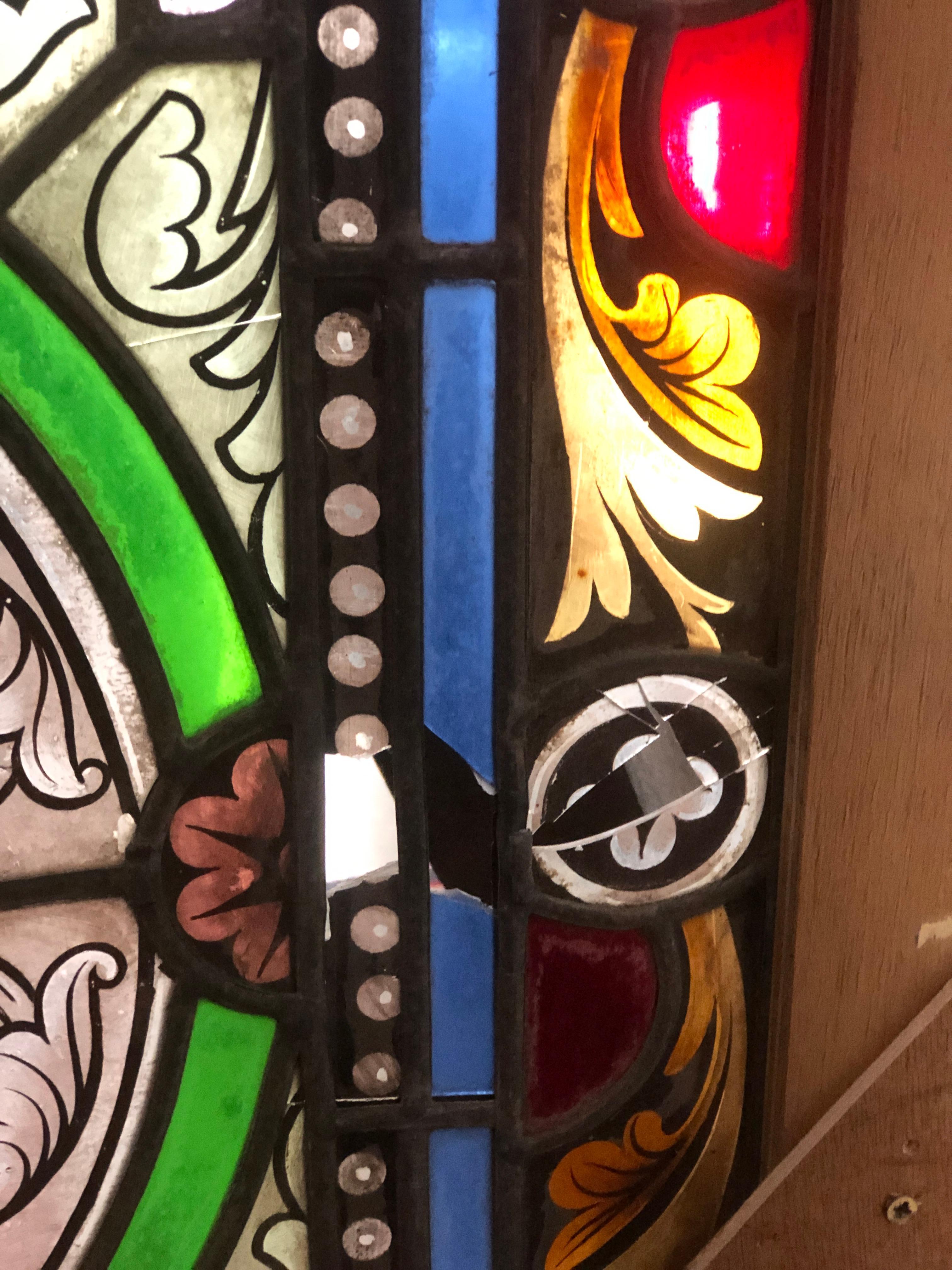 20th Century French Stained Glass Window with Floral Decoration Signed and Dated In Good Condition For Sale In Sofia, BG