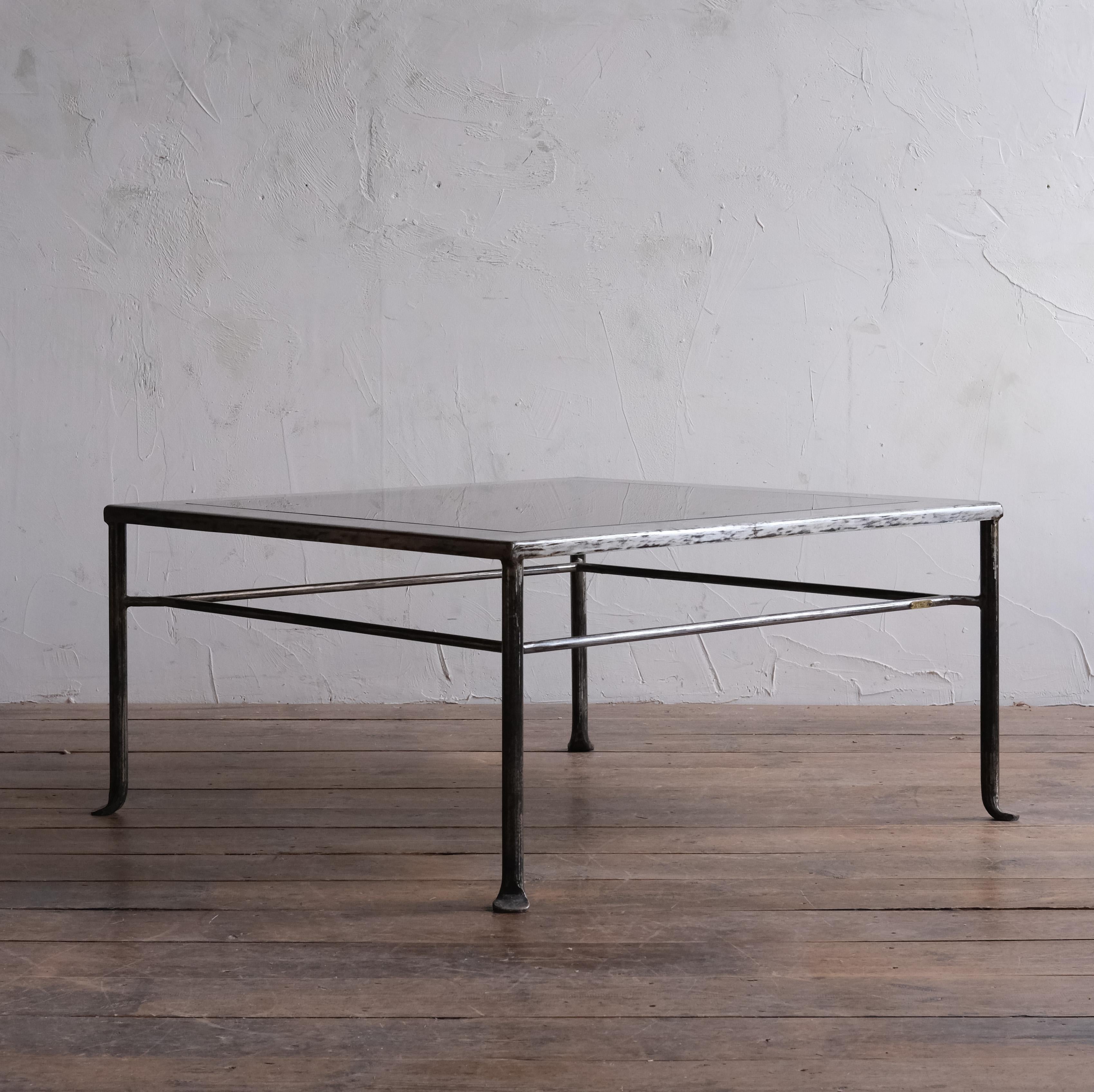 20th Century French Steel and Glass Coffee Table For Sale 5