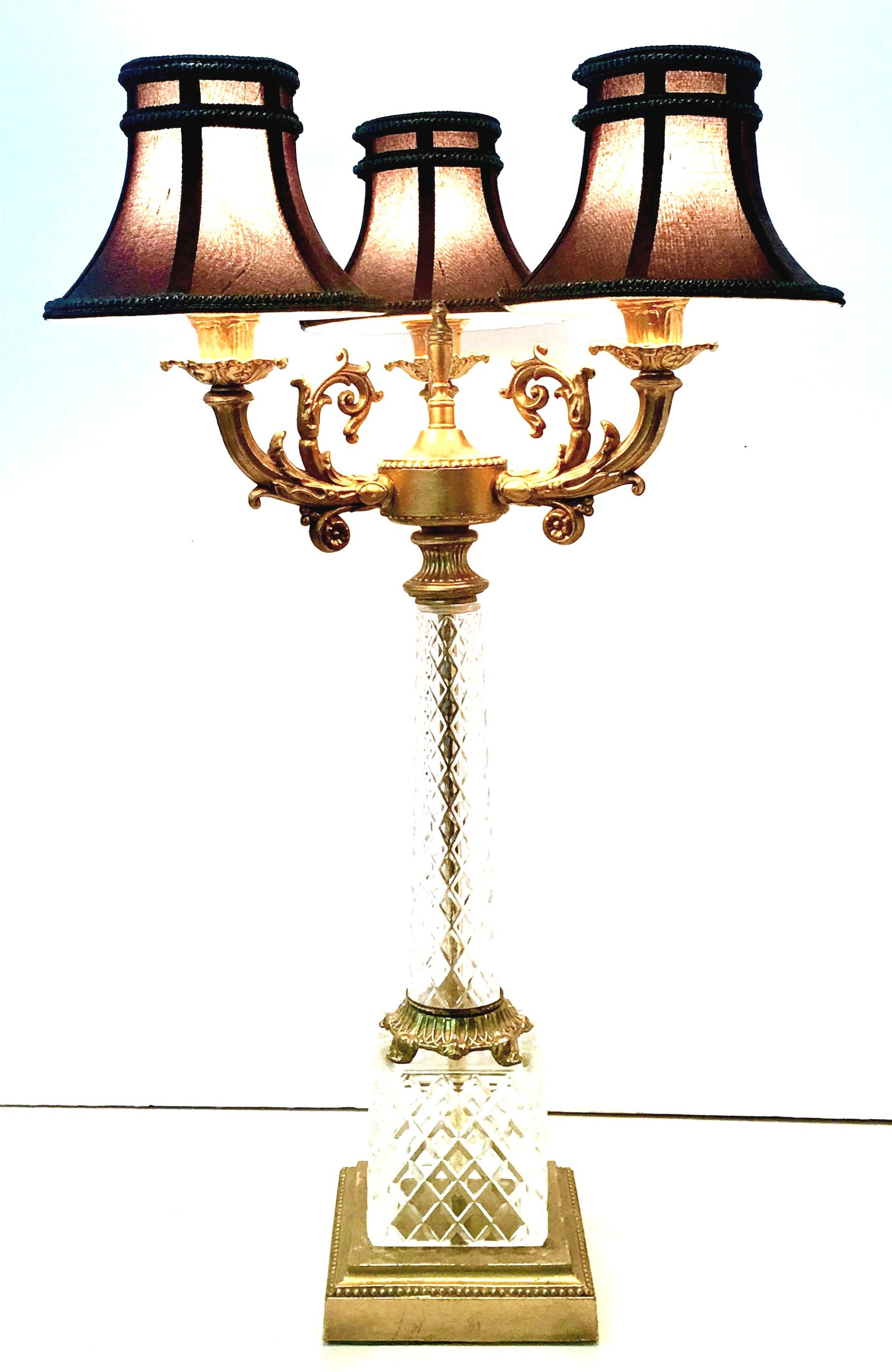 20th Century French Style Pair of Cut Crystal and Gilt Bronze Candelabra Lamps For Sale 1