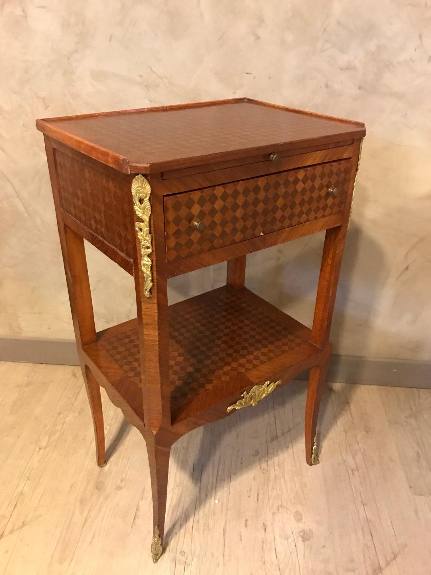 20th Century French Transition Style Mahogany Marquetry Bedside Table, 1920s In Good Condition For Sale In LEGNY, FR