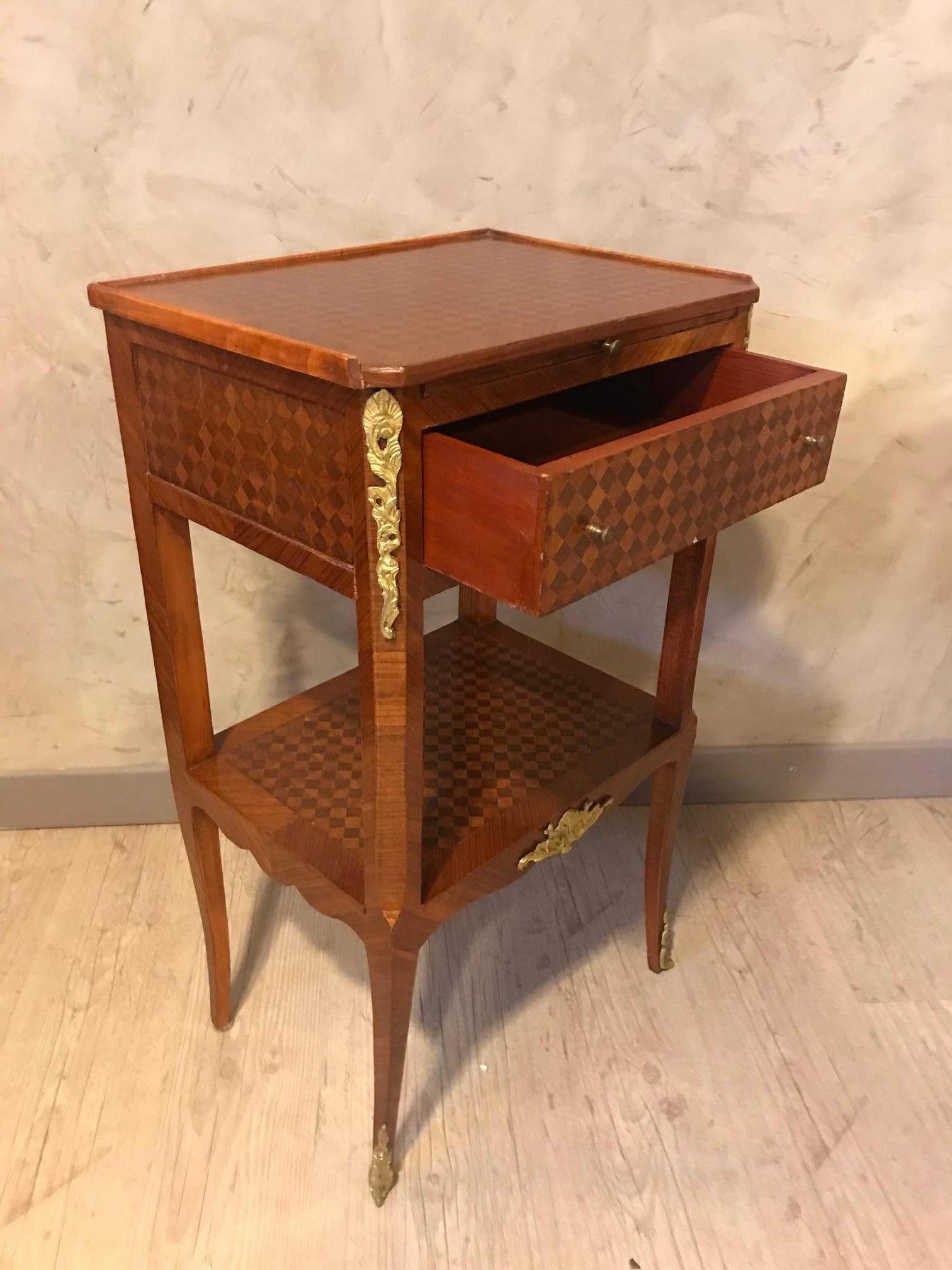 Early 20th Century 20th Century French Transition Style Mahogany Marquetry Bedside Table, 1920s For Sale