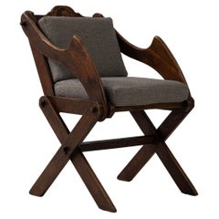Chaise Glastonbury française du 20e siècle, tapissée et patinée d'origine