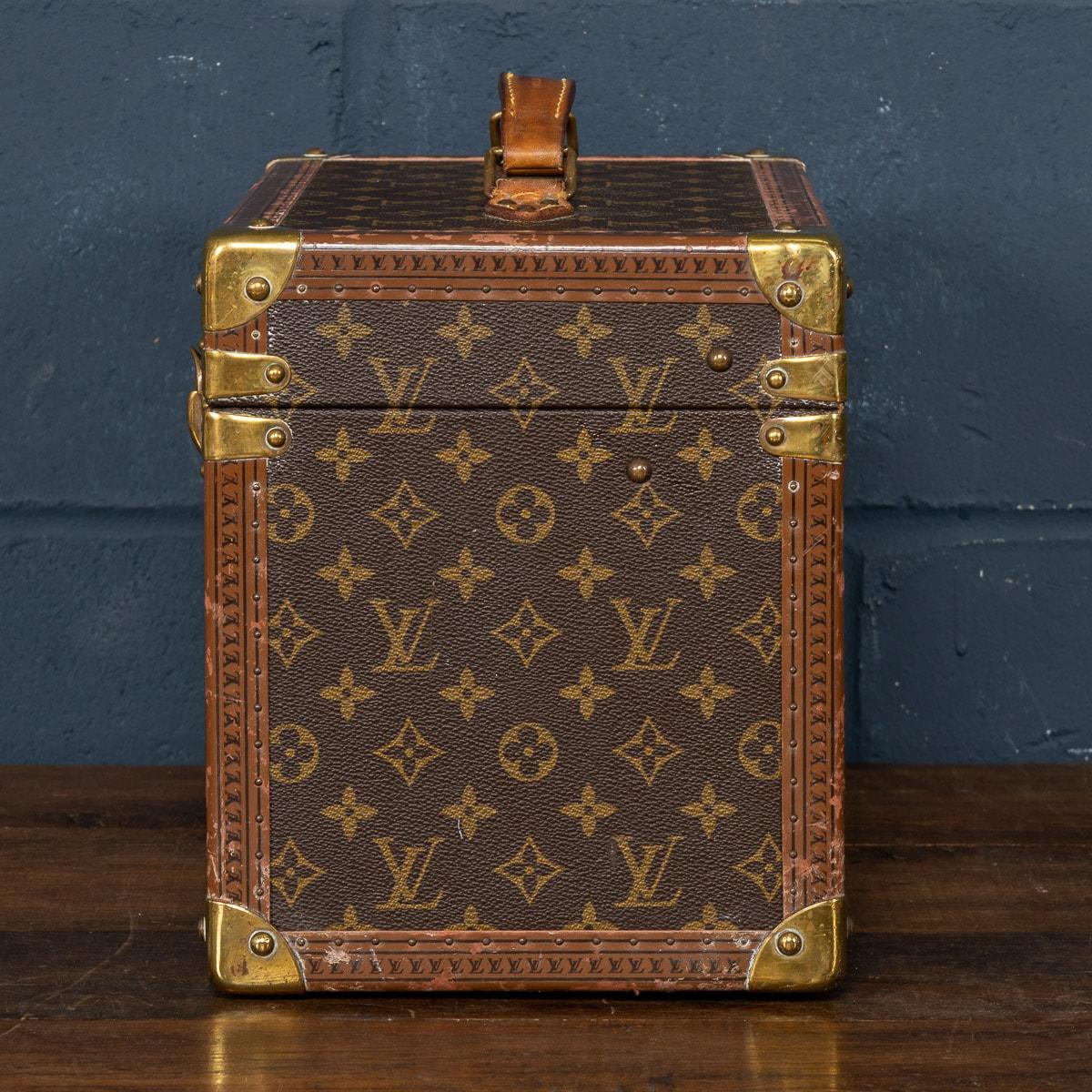 lv vanity case bag