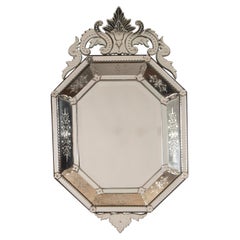 Espejo de pared de estilo veneciano francés del siglo XX