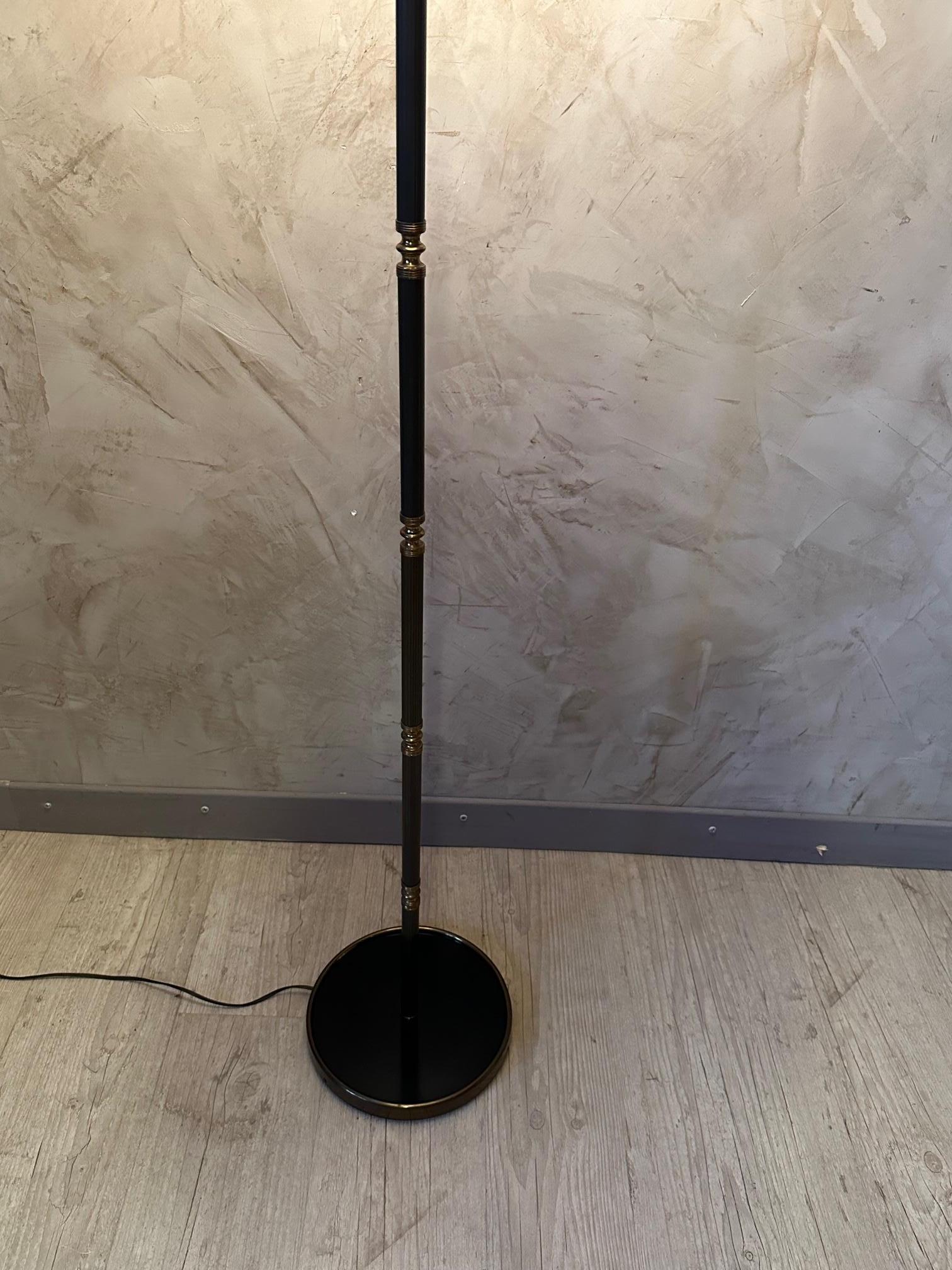 20th century French Vintage Brass and Metal Floor Lamp, 1960s For Sale 6