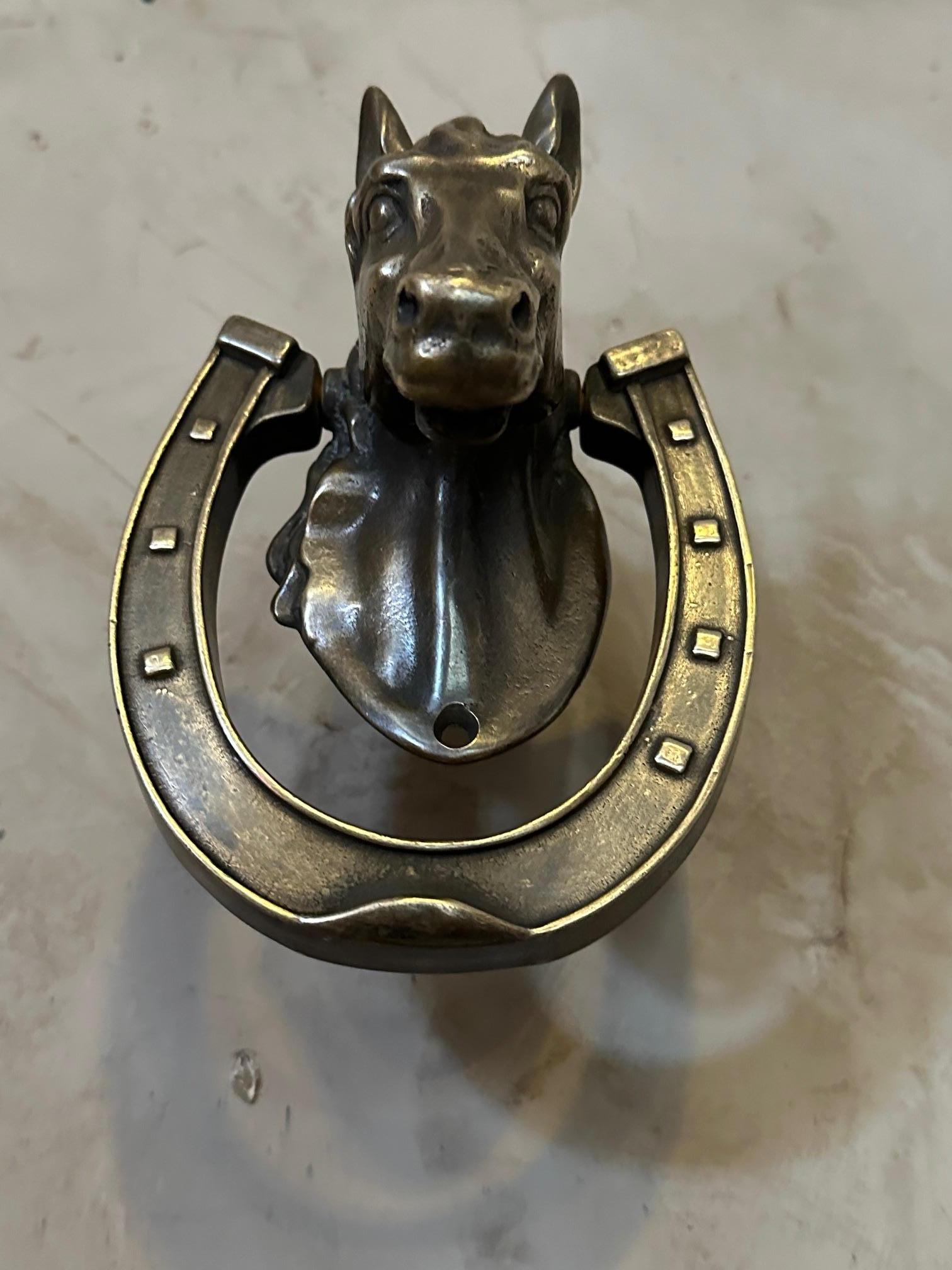 Aldaba de puerta francesa del siglo XX en bronce vintage, años 50 en venta 1