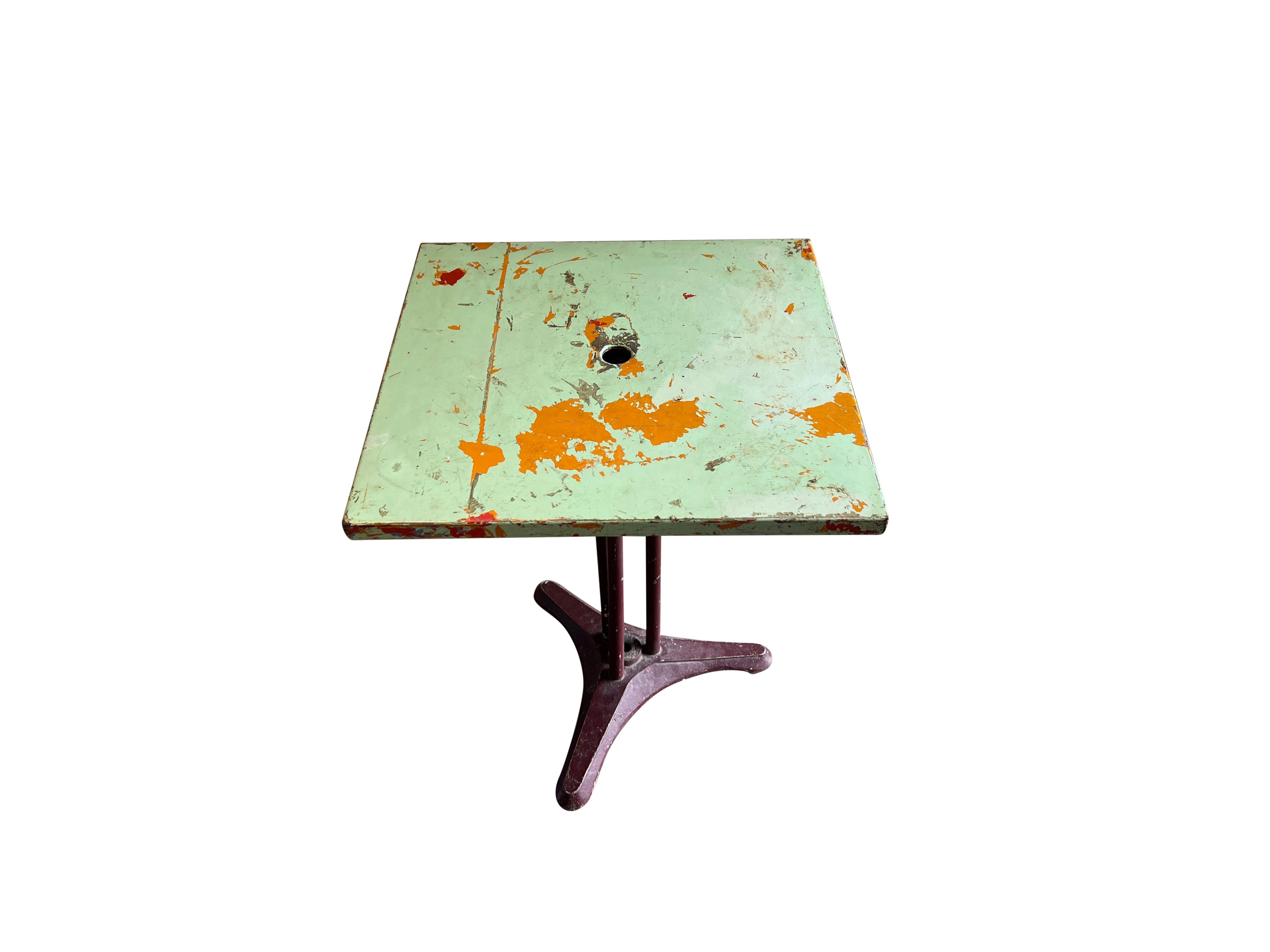 Mid-Century Modern 20th Century French Vintage Metal Bar Table - Parisian Bistro Table Vert For Sale
