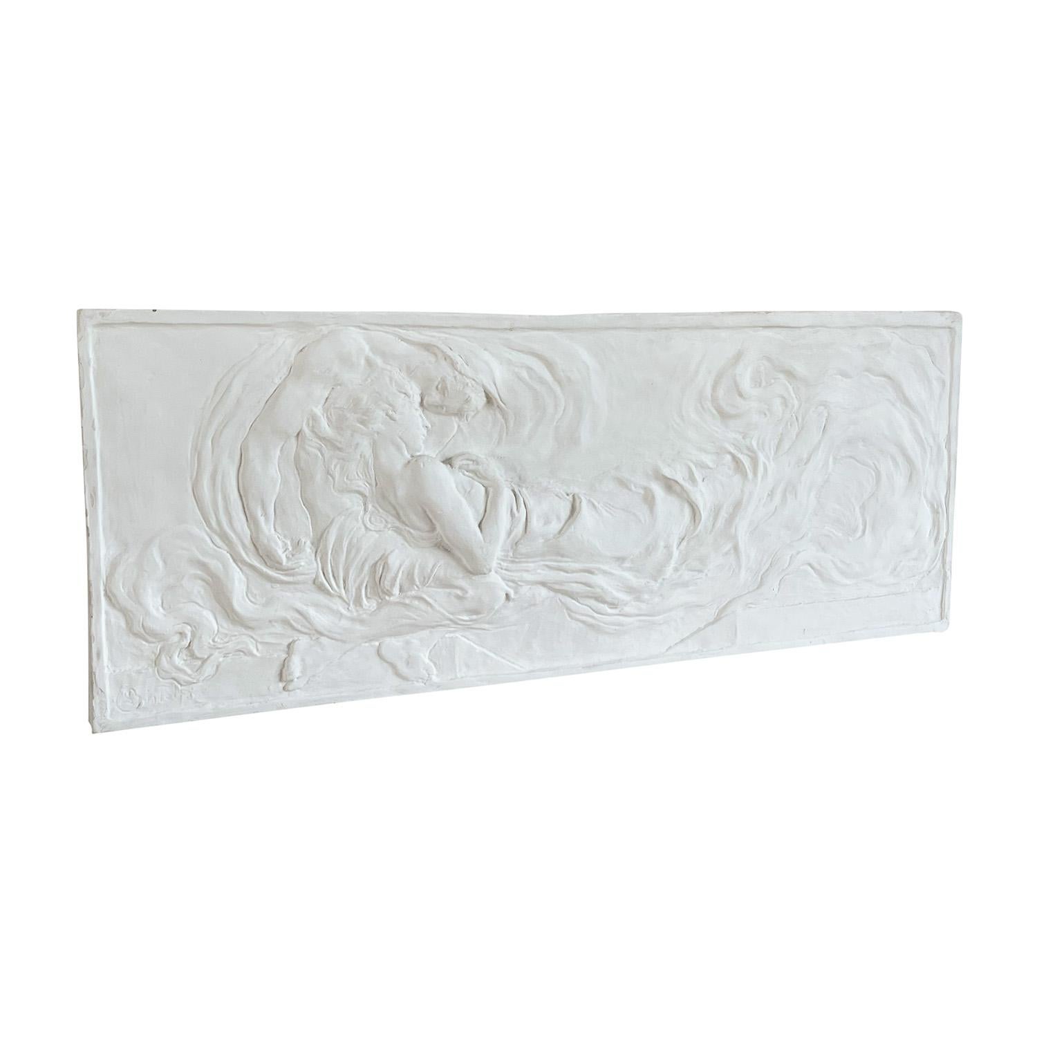 Ein großes rechteckiges Wandrelief aus französischem Gips, vom Parthenon bis zum Neoklassizismus, in gutem Zustand.  Handgefertigtes Flachrelief des Parthenon-Tempels auf der Athener Akropolis in Athen. Frauen mit Peplum und der griechische Gott