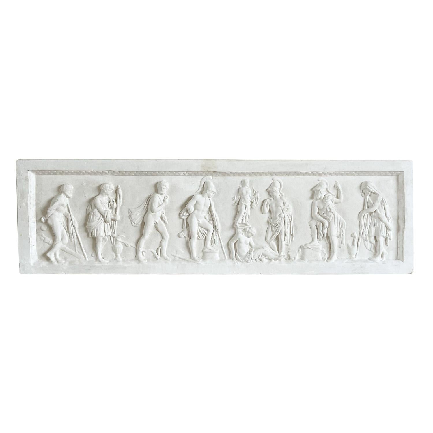 Fait main plâtre mural de style néoclassique français du 20ème siècle en relief hellénistique en vente