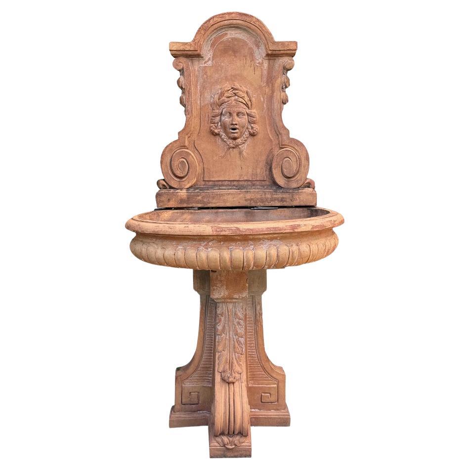 Fontaine Empire français du 20ème siècle en terre cuite