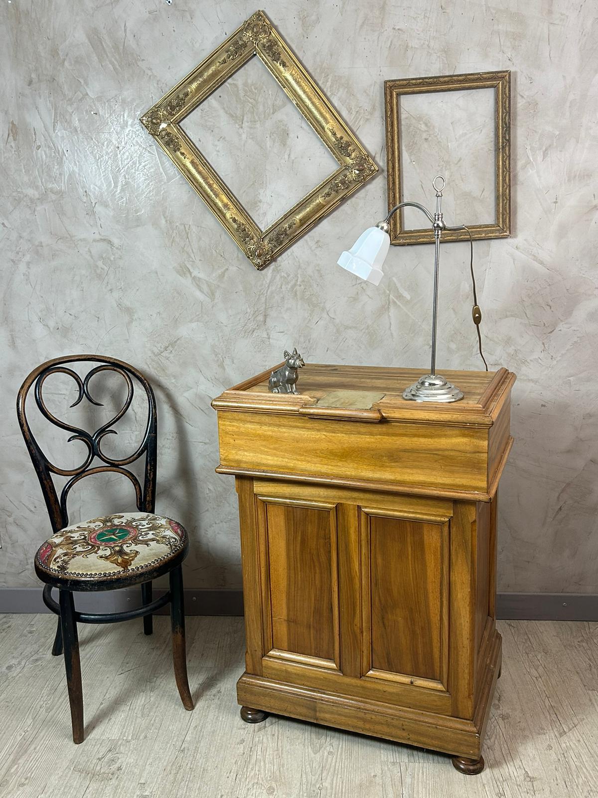 Banco di commercio francese del XX secolo in noce e ottone, 1900 in vendita 11