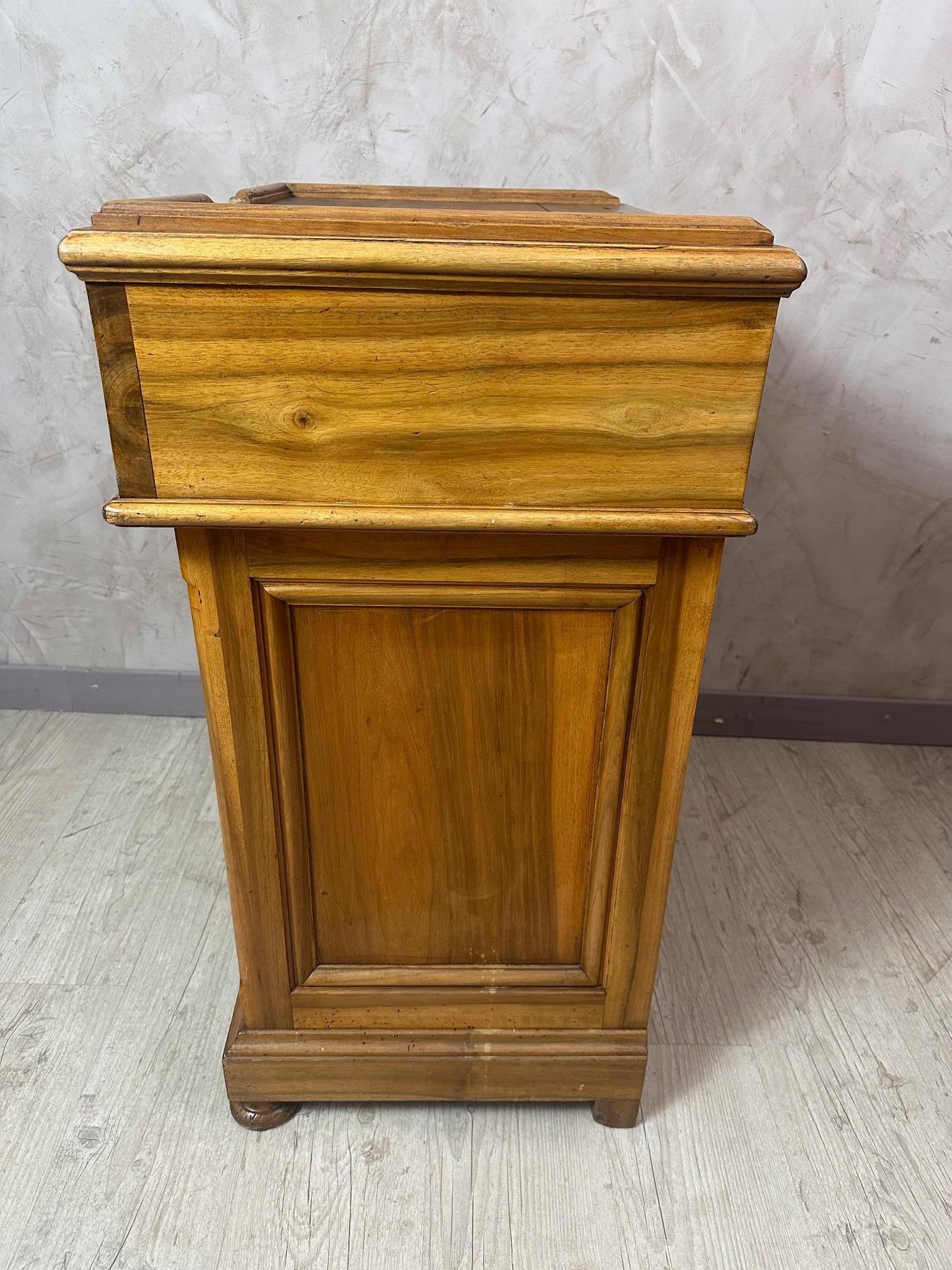 Banco di commercio francese del XX secolo in noce e ottone, 1900 in vendita 1