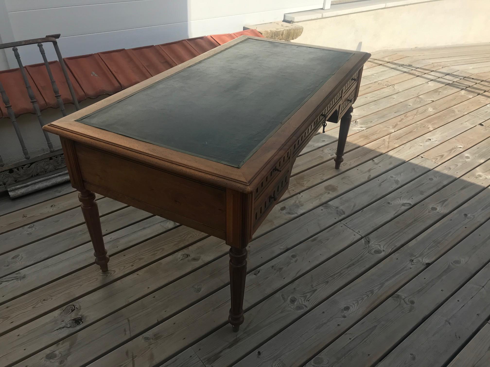 20th Century French Walnut and Leather Top Desk, 1900s 1
