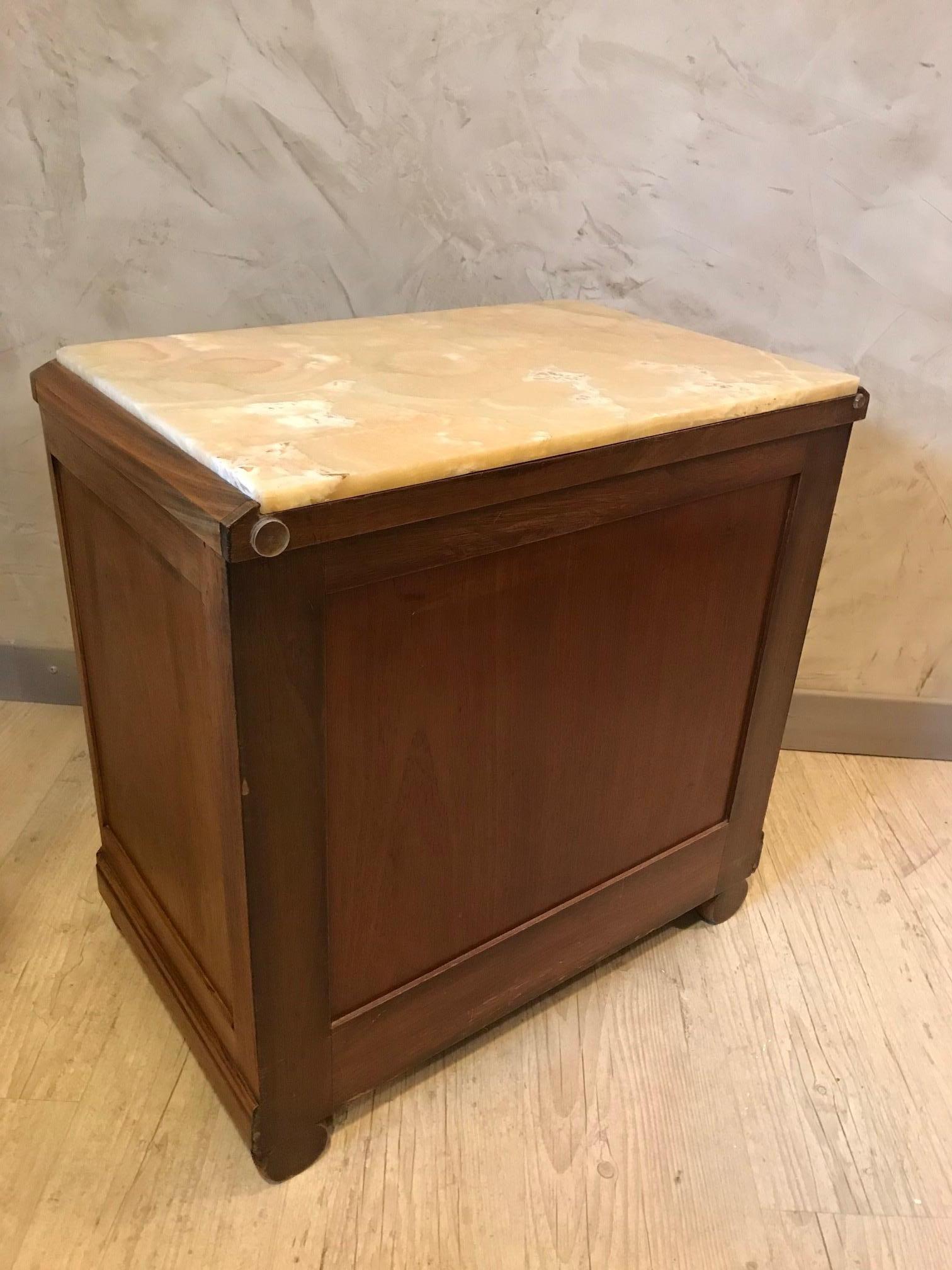Commode francese in noce e marmo del XX secolo, anni '40 in vendita 4