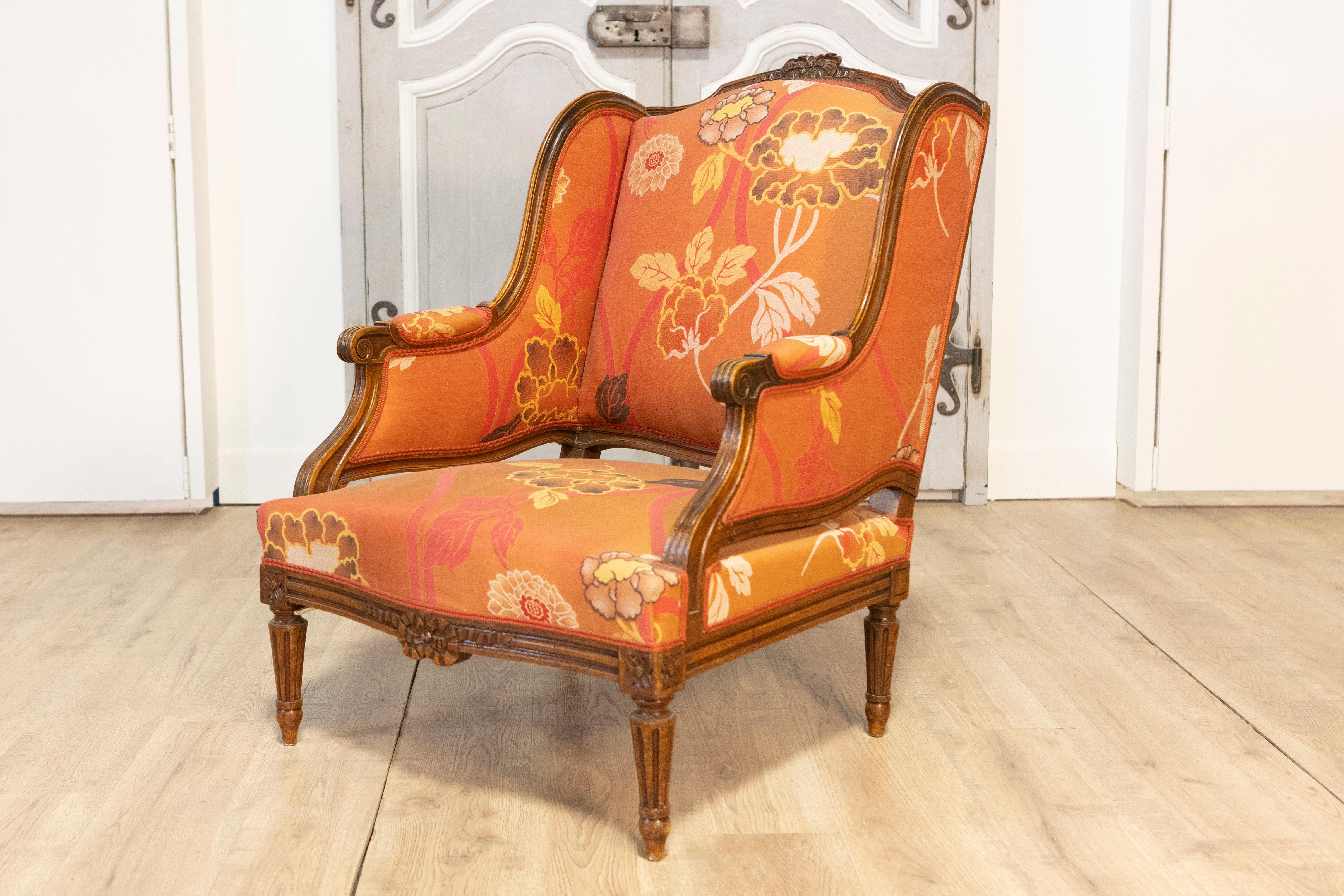 20th Century French Walnut Chair and Ottoman For Sale 1