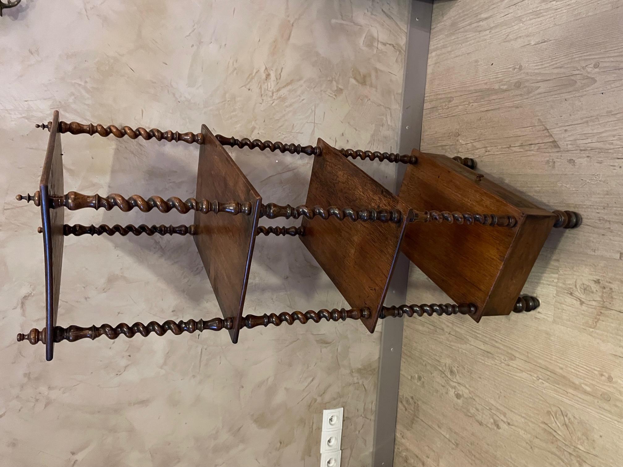 20th Century French Walnut Shelve on a Base, 1900s For Sale 6