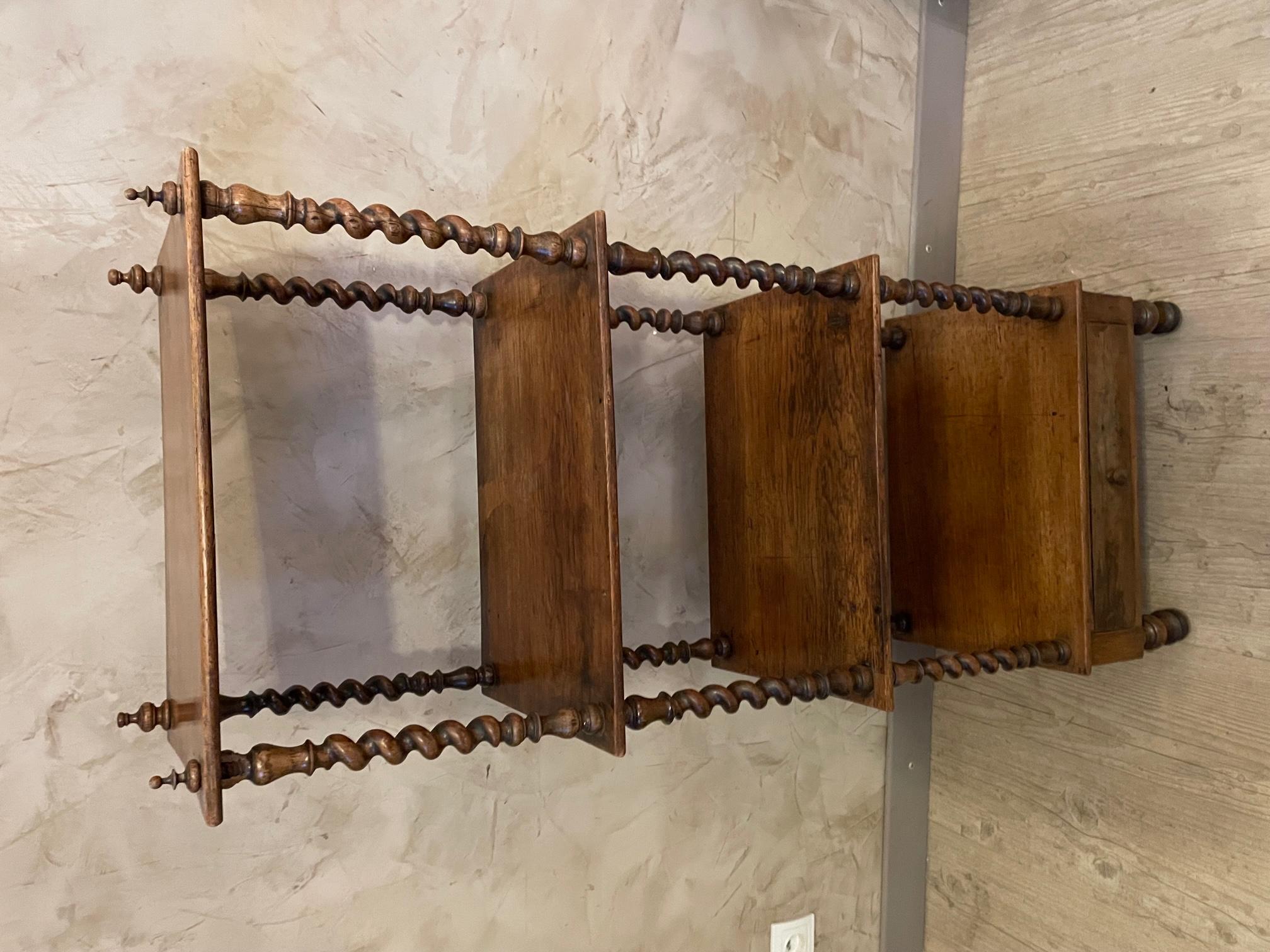 20th Century French Walnut Shelve on a Base, 1900s For Sale 3