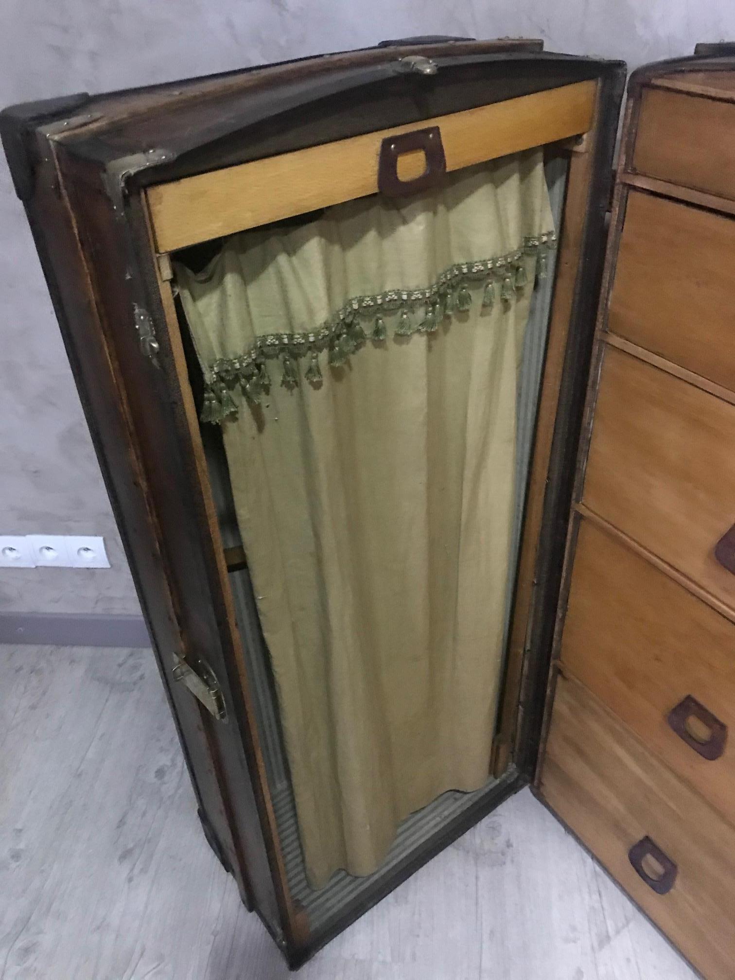 20th Century French Wood and Brass Cabin Wardrobe, 1920s In Good Condition In LEGNY, FR