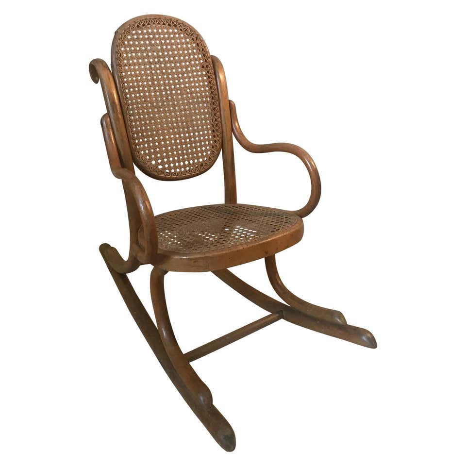 Classic Thonet Rocking Chair at 1stDibs