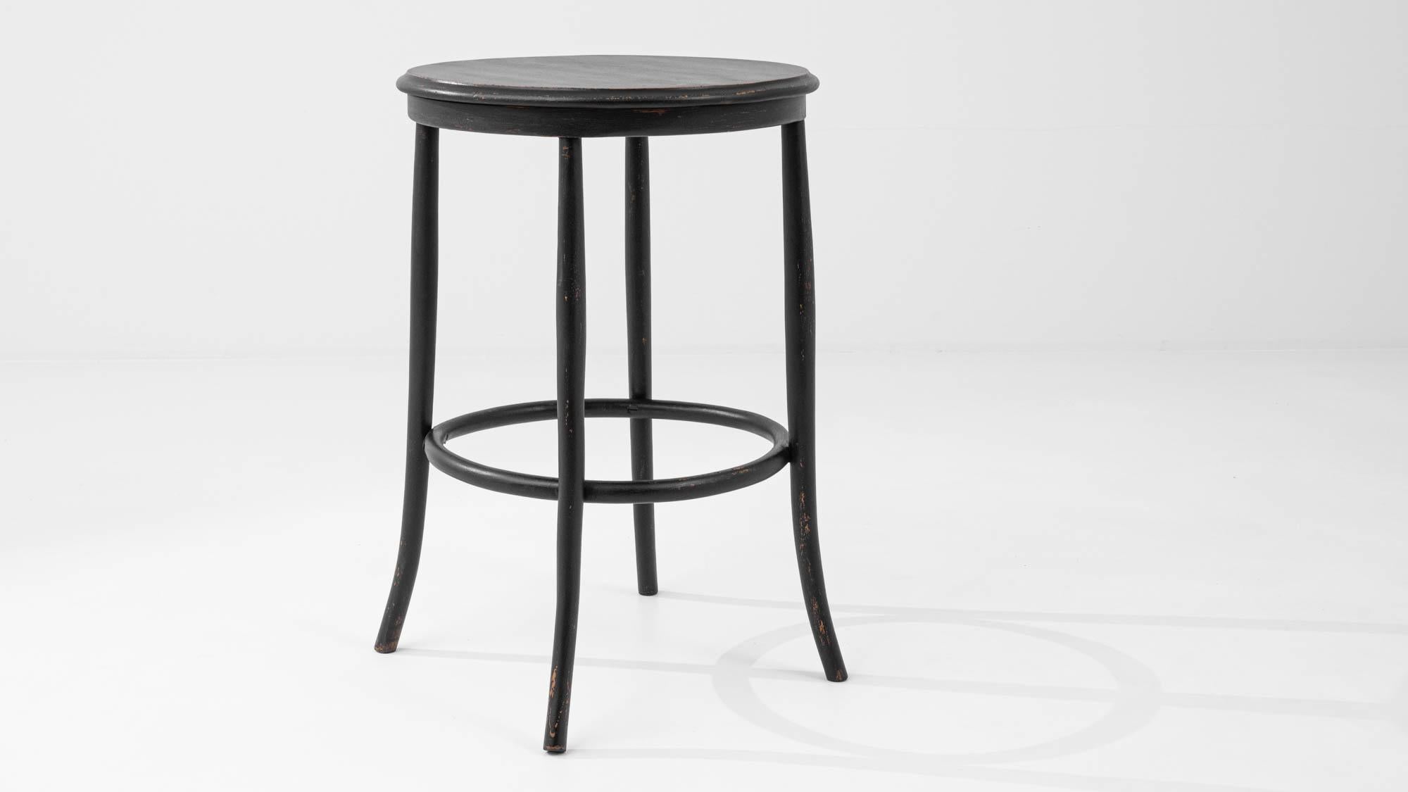 20th Century French Wood Black Patinated Side Table For Sale 3
